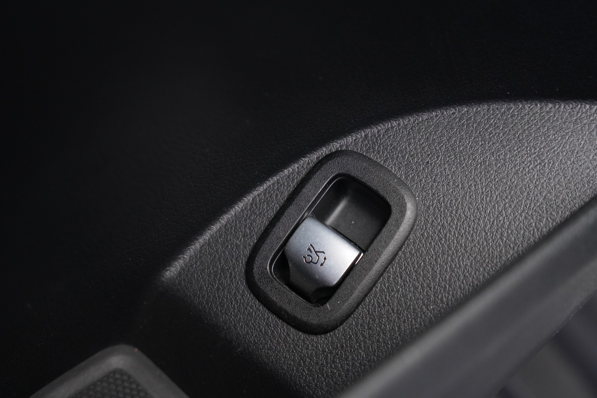 MERCEDES-BENZ GLC 43 AMG Executive Edition 4Matic 9G-Tronic *AHK* *Panorama*-image-21