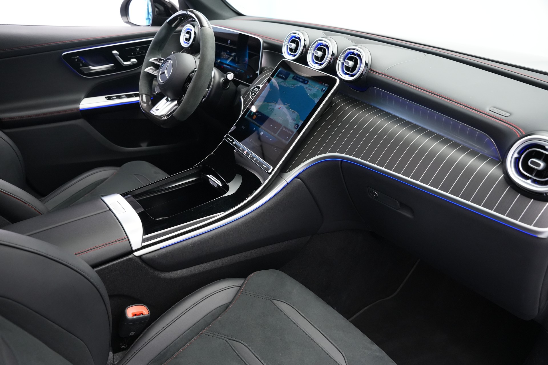 MERCEDES-BENZ GLC 43 AMG Executive Edition 4Matic 9G-Tronic *AHK* *Panorama*-image-12