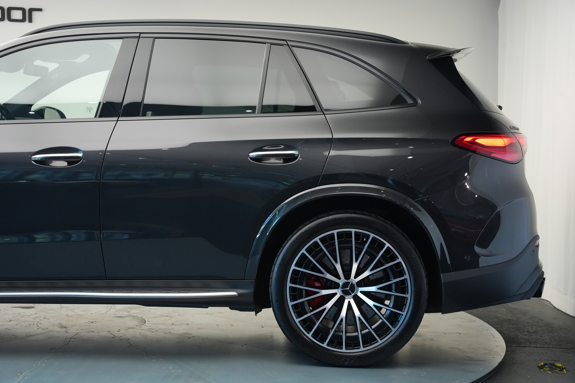 MERCEDES-BENZ GLC 43 AMG Executive Edition 4Matic 9G-Tronic *AHK* *Panorama*-image-48