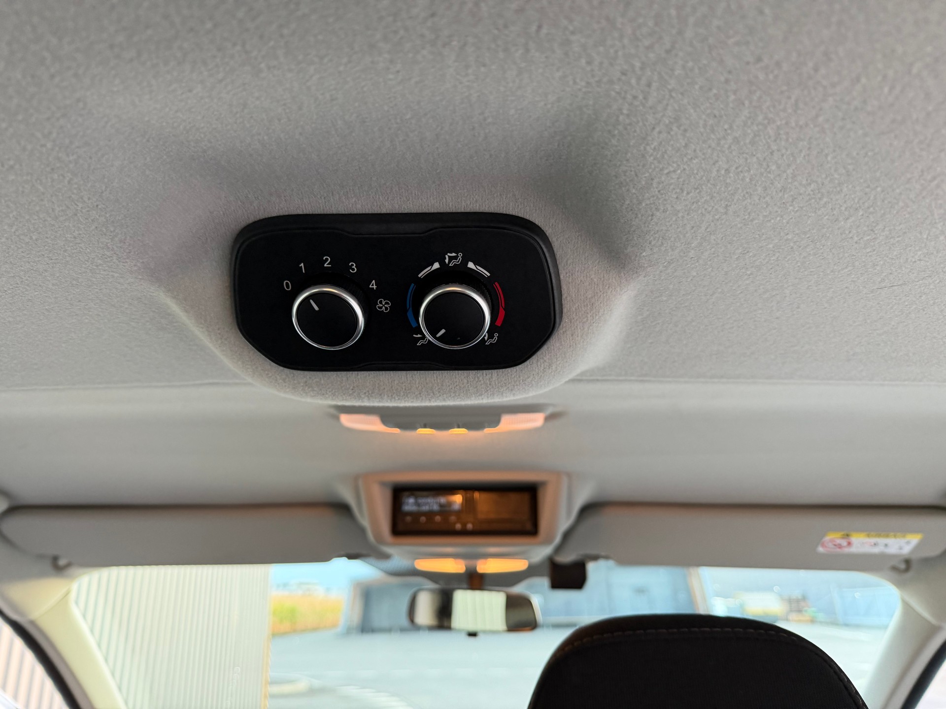 FORD Transit Custom 320 L1H1 Trend —-9 PLACES-image-20