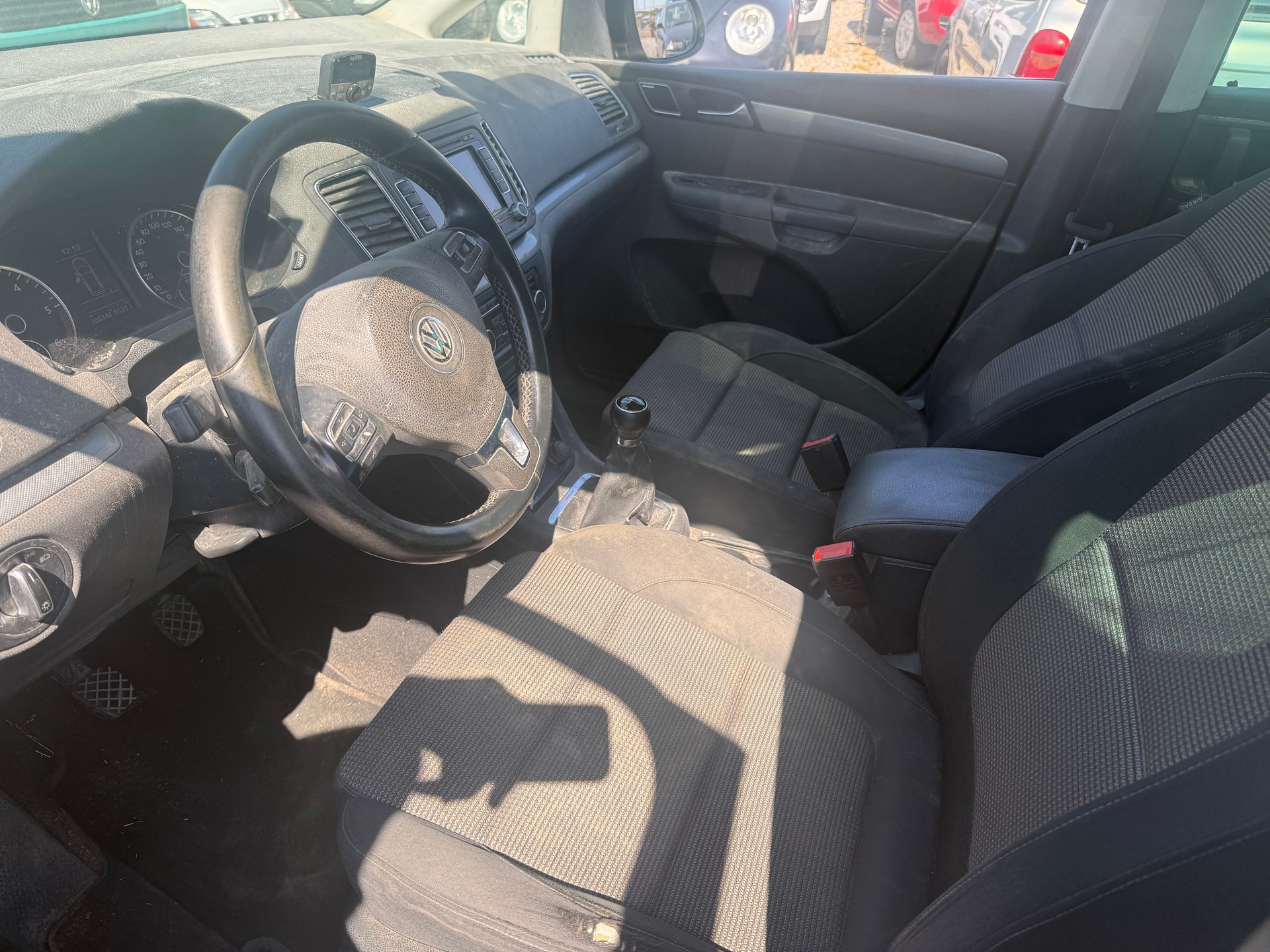 VW Sharan 2.0 TDI BMT Trendline 4Motion-image-4