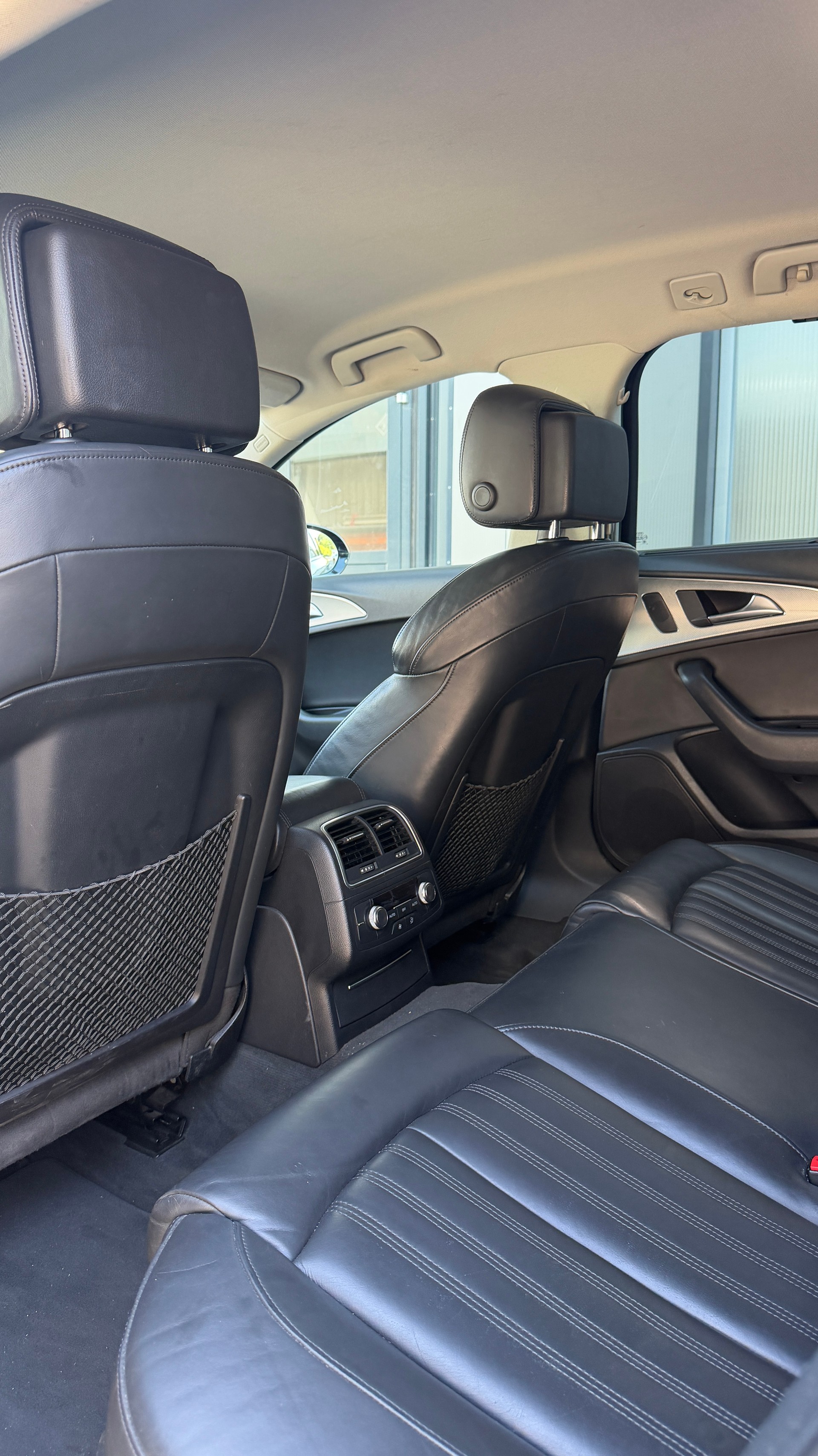AUDI 3.0 V6 TDI 245 quattro S-Tr.-image-5