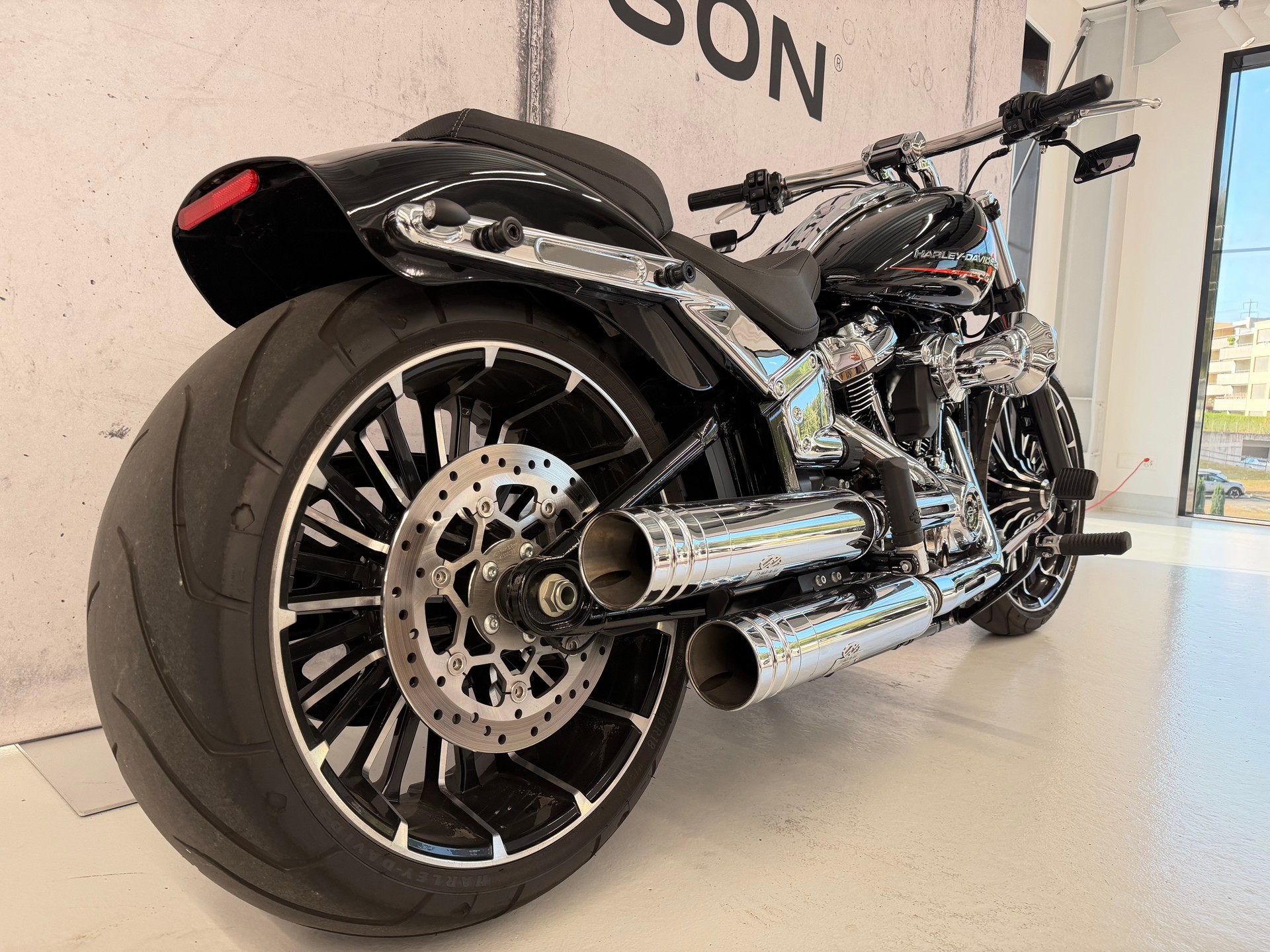 HARLEY-DAVIDSON FXBR Breakout 117-image-6