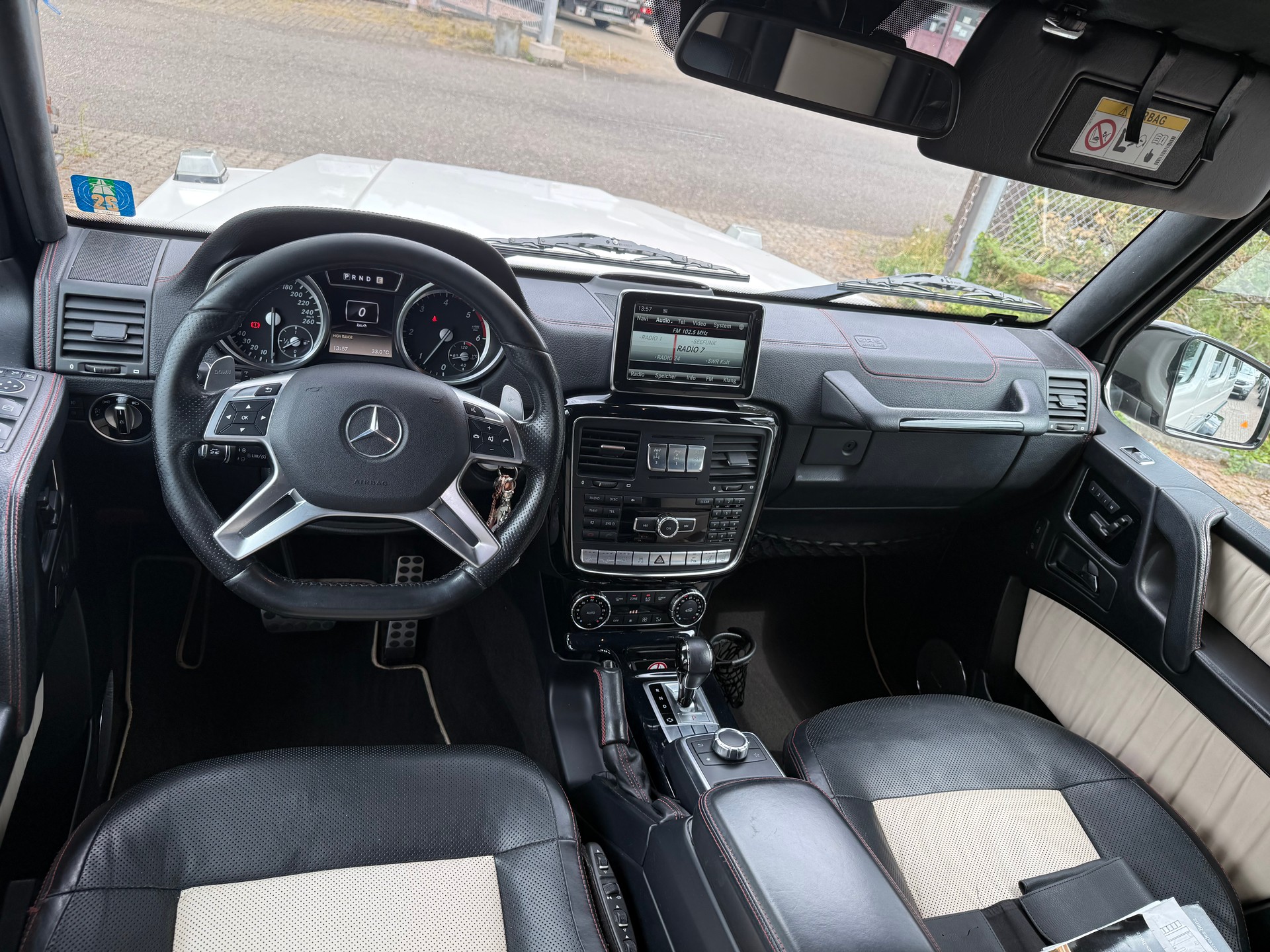 MERCEDES-BENZ G 350 BlueTEC Anniversary 7G-Tronic-image-9