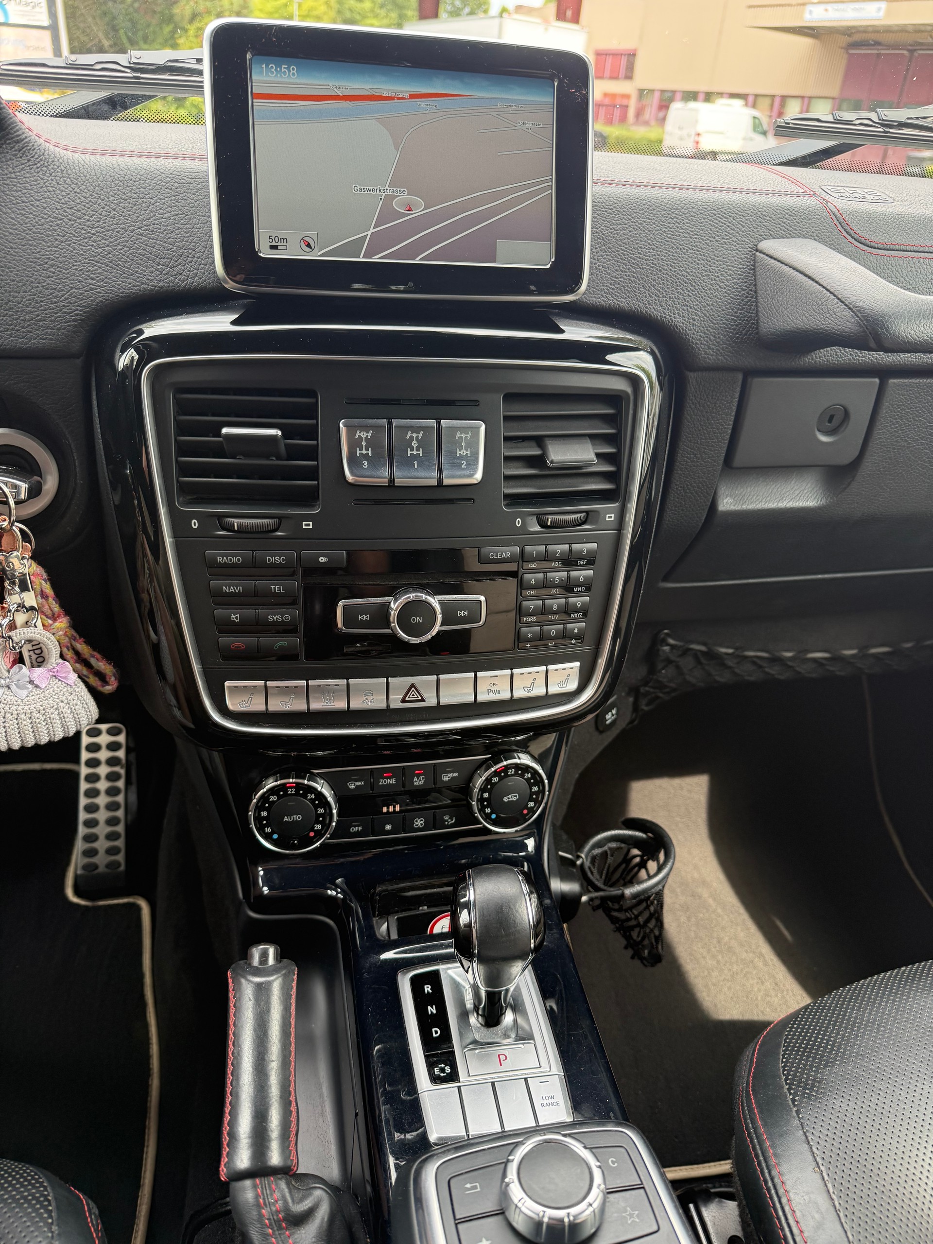 MERCEDES-BENZ G 350 BlueTEC Anniversary 7G-Tronic-image-11
