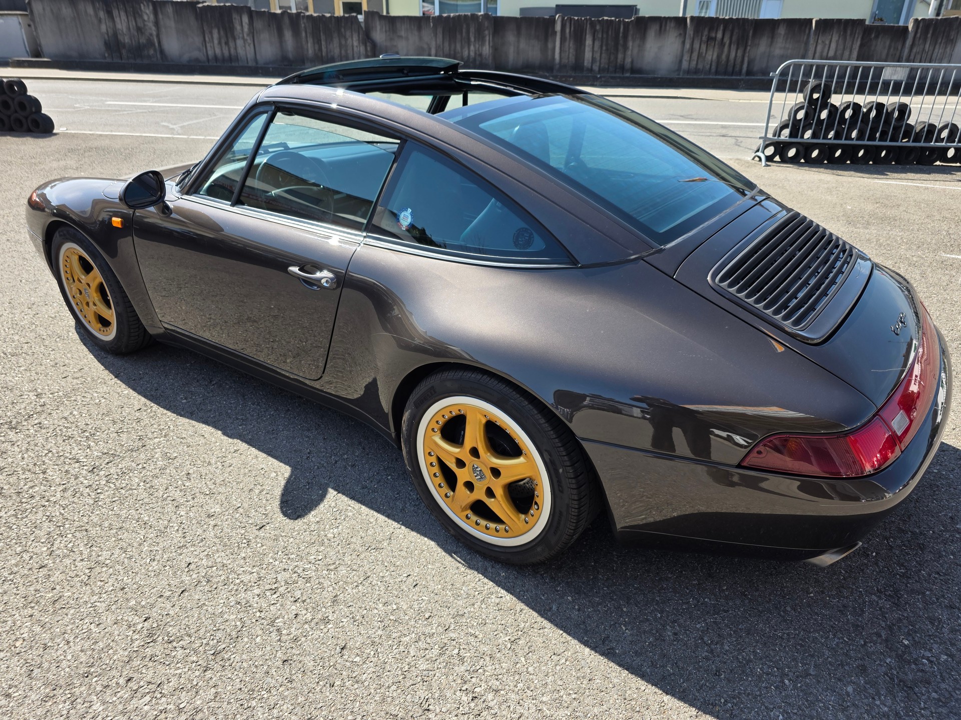 PORSCHE 911 Targa-image-1