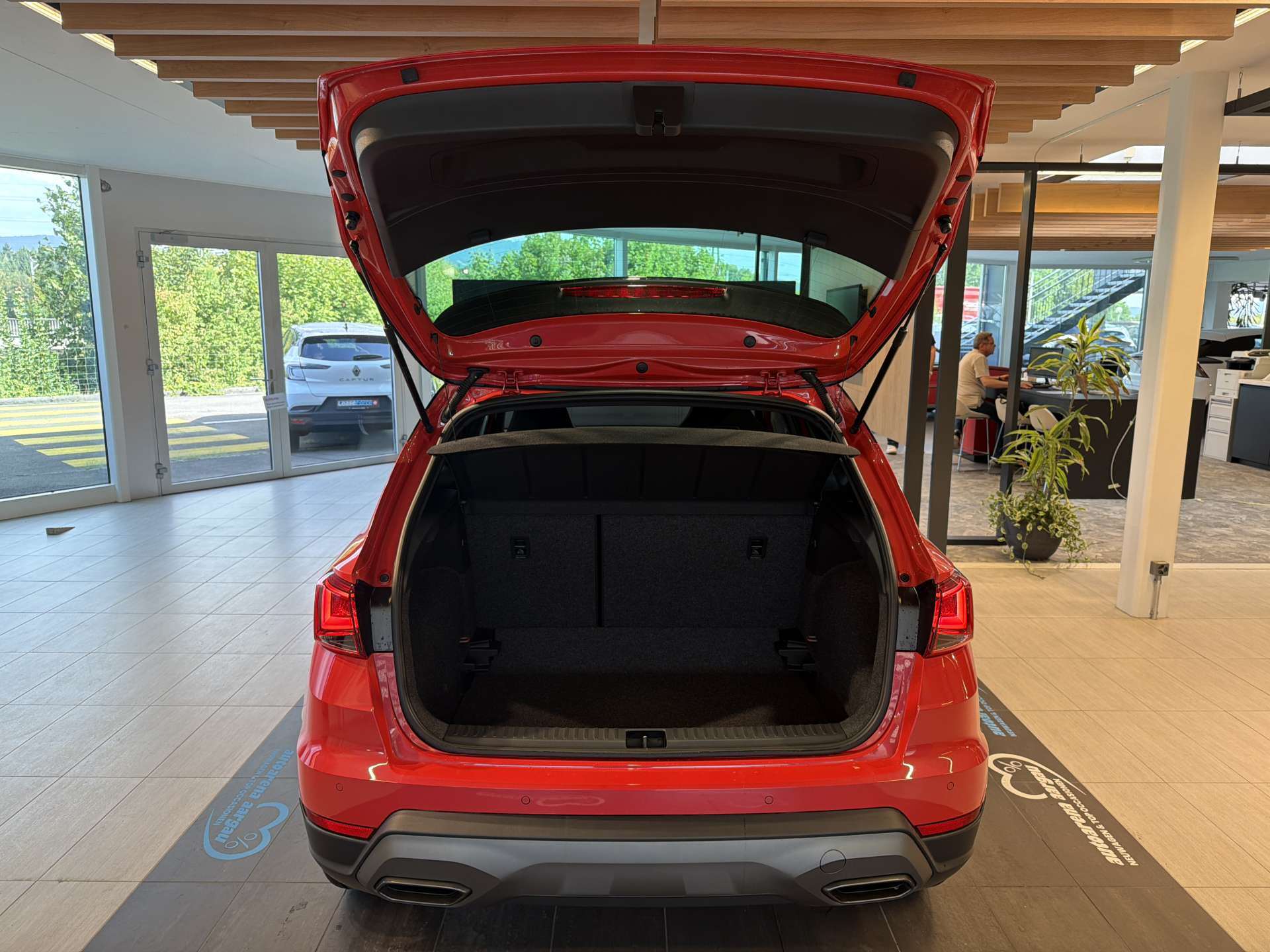 SEAT Arona 1.0 TSi Eco FR DSG-Automat-image-7