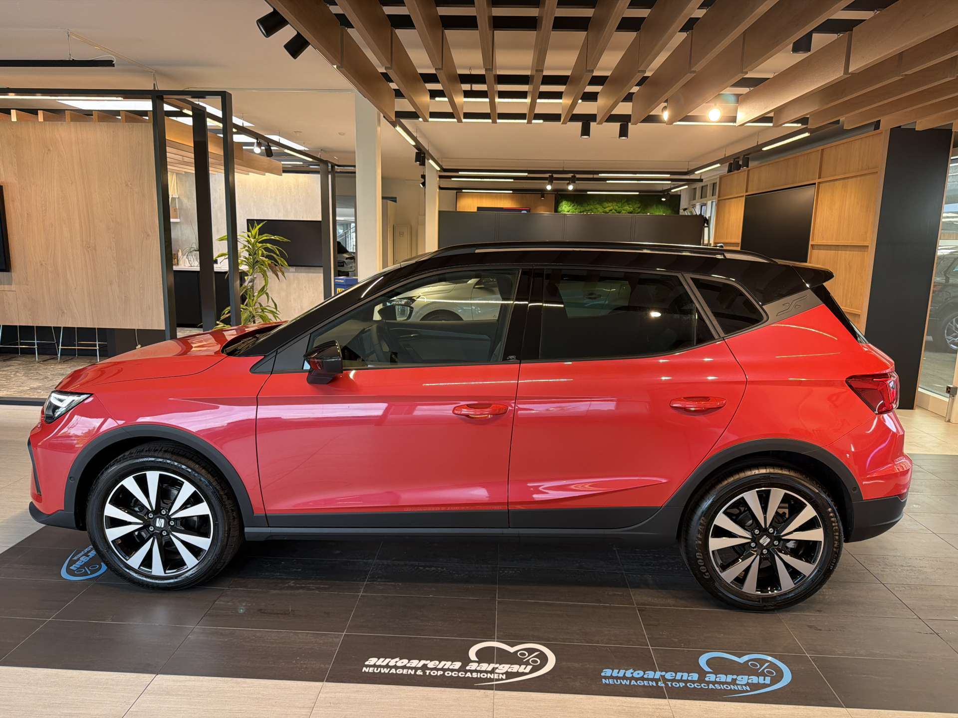 SEAT Arona 1.0 TSi Eco FR DSG-Automat-image-11