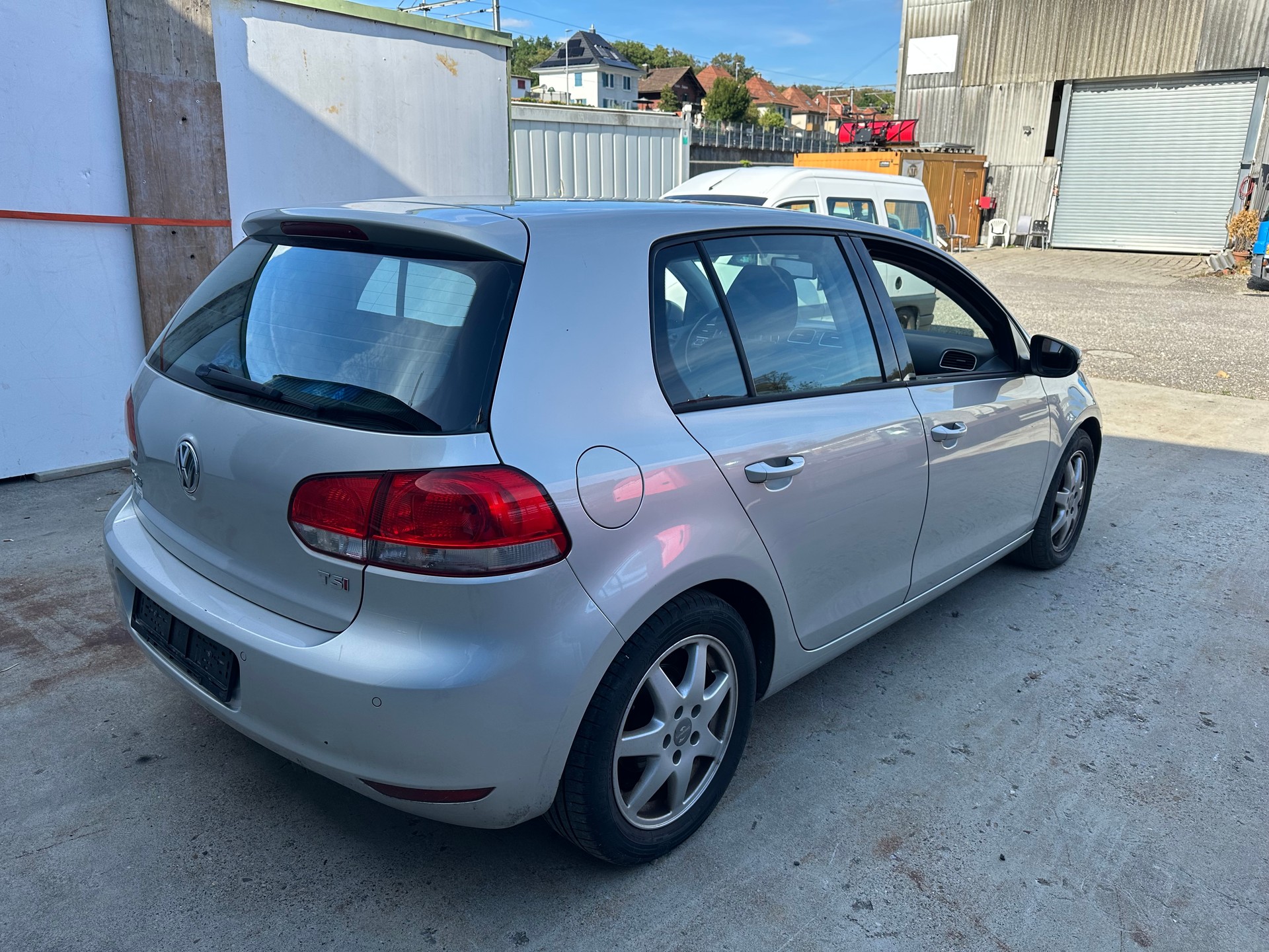 VW Golf 1.4 TSI Team DSG-image-2