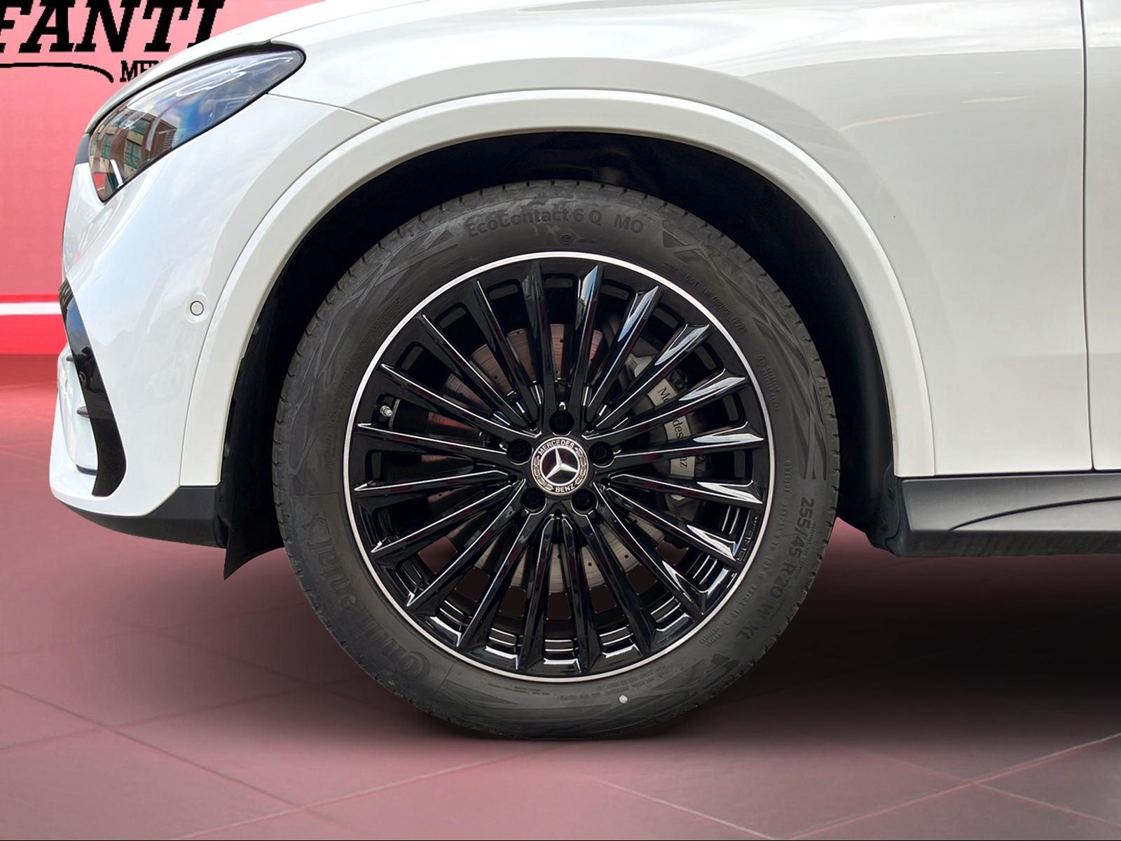 MERCEDES-BENZ GLC 300 d AMG Line 4matic Coupé-image-2