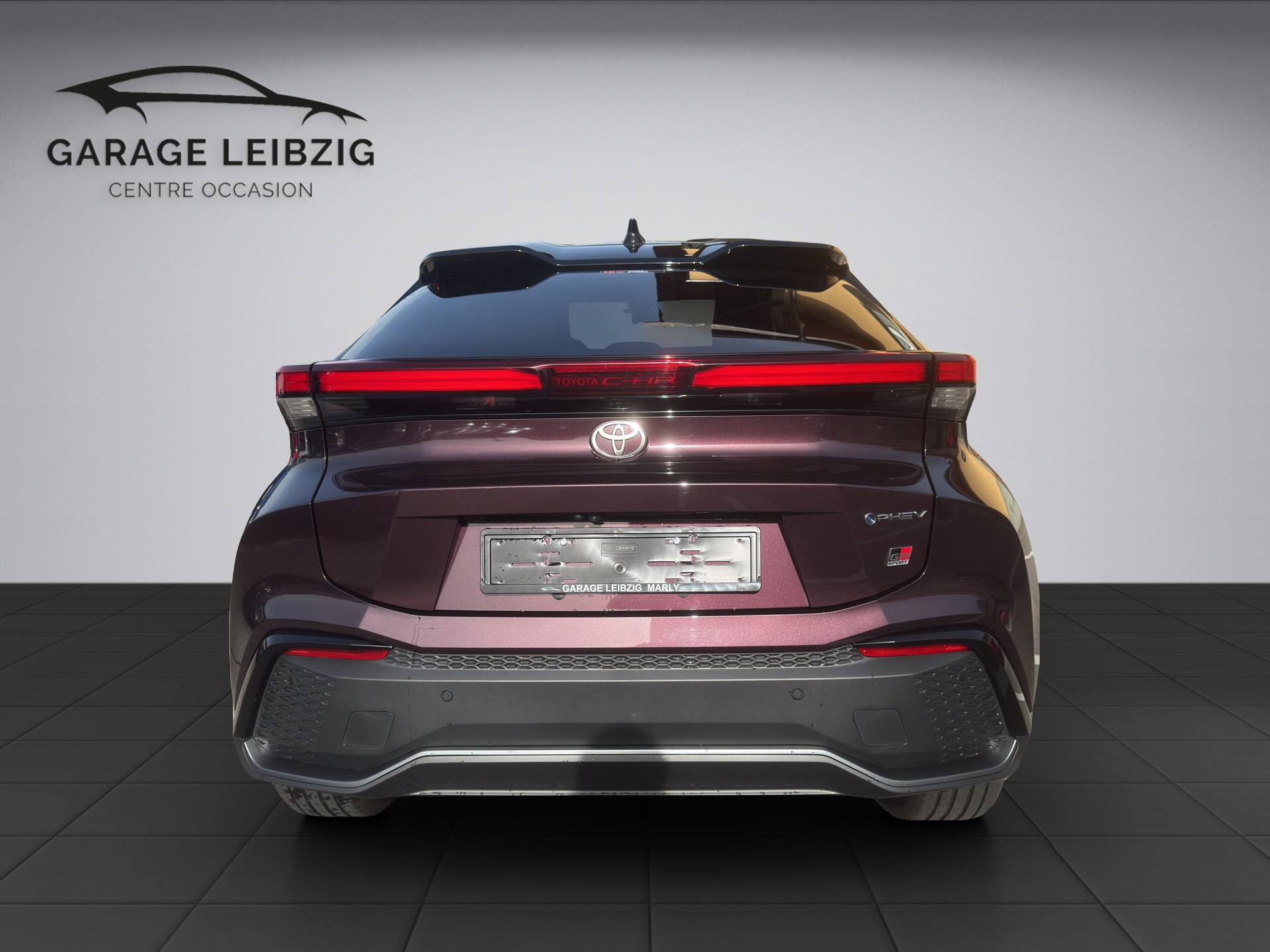 TOYOTA C-HR 2.0 PHEV GR Sport-image-3