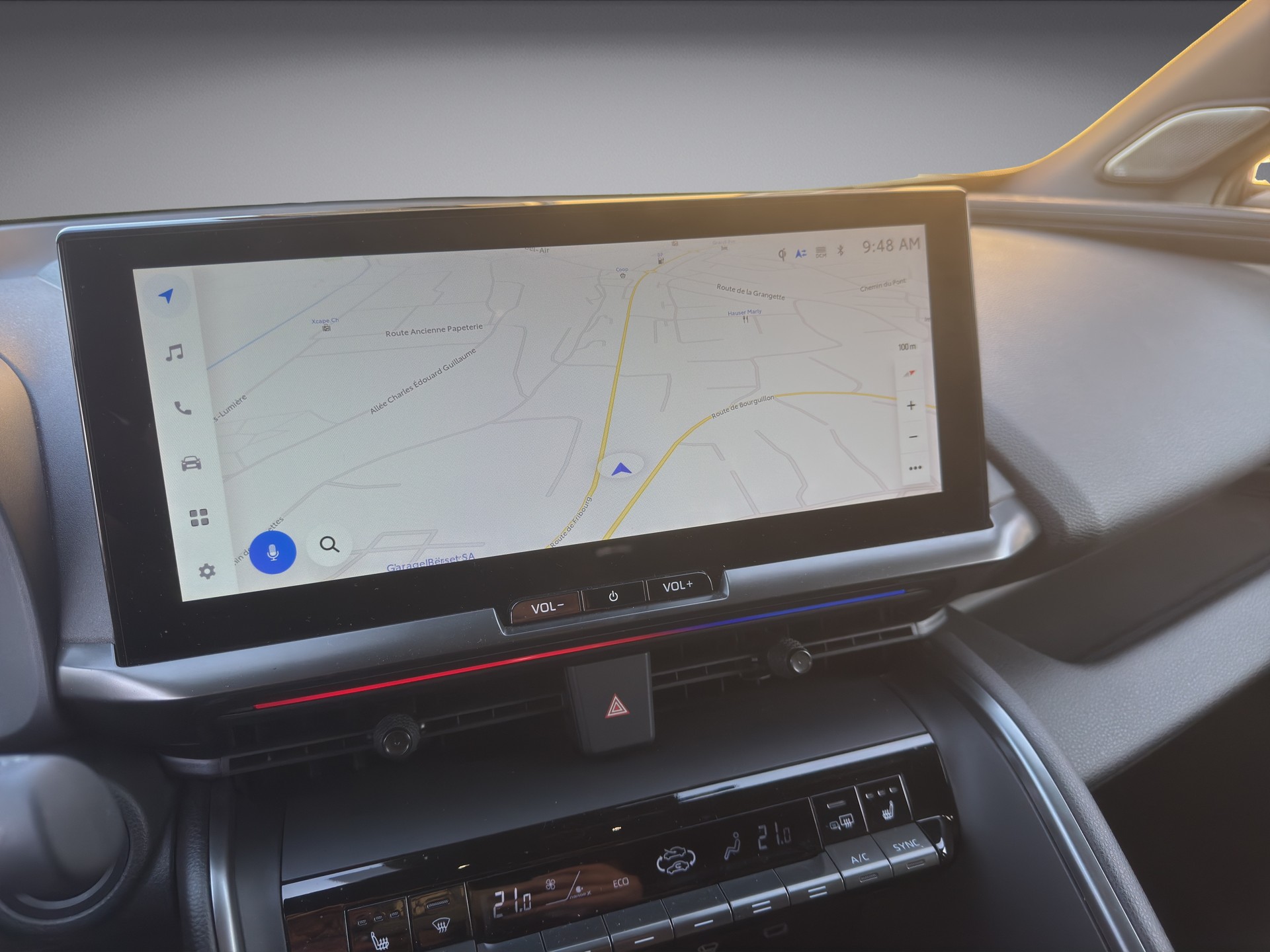 TOYOTA C-HR 2.0 PHEV GR Sport-image-8
