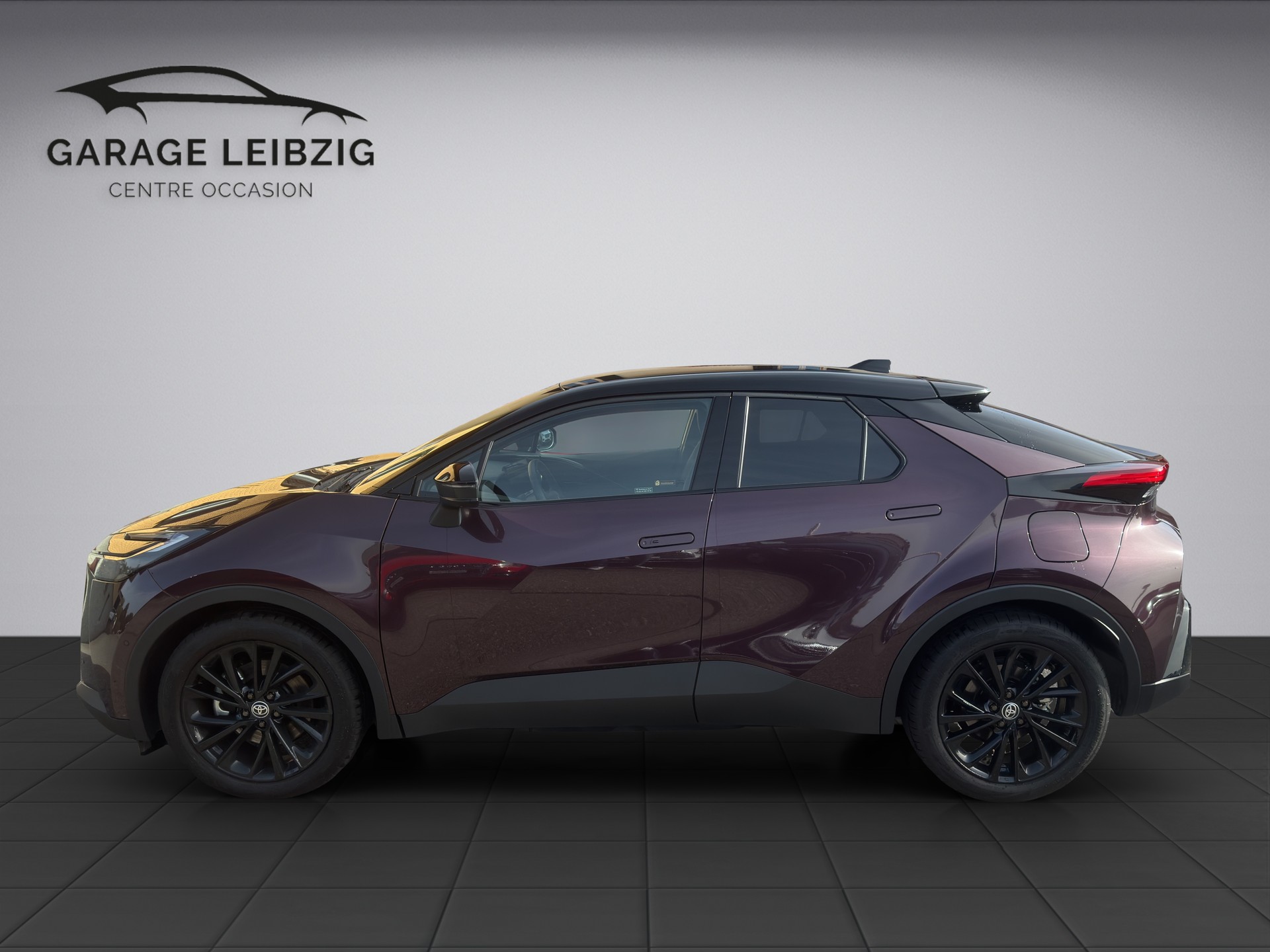 TOYOTA C-HR 2.0 PHEV GR Sport-image-1