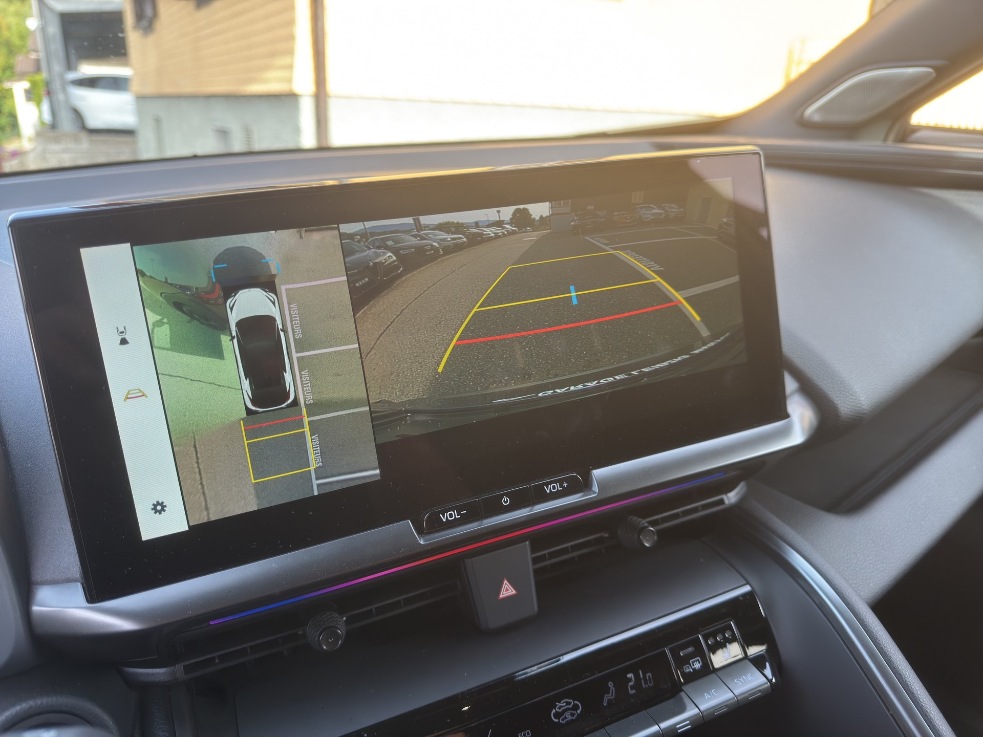 TOYOTA C-HR 2.0 PHEV GR Sport-image-9