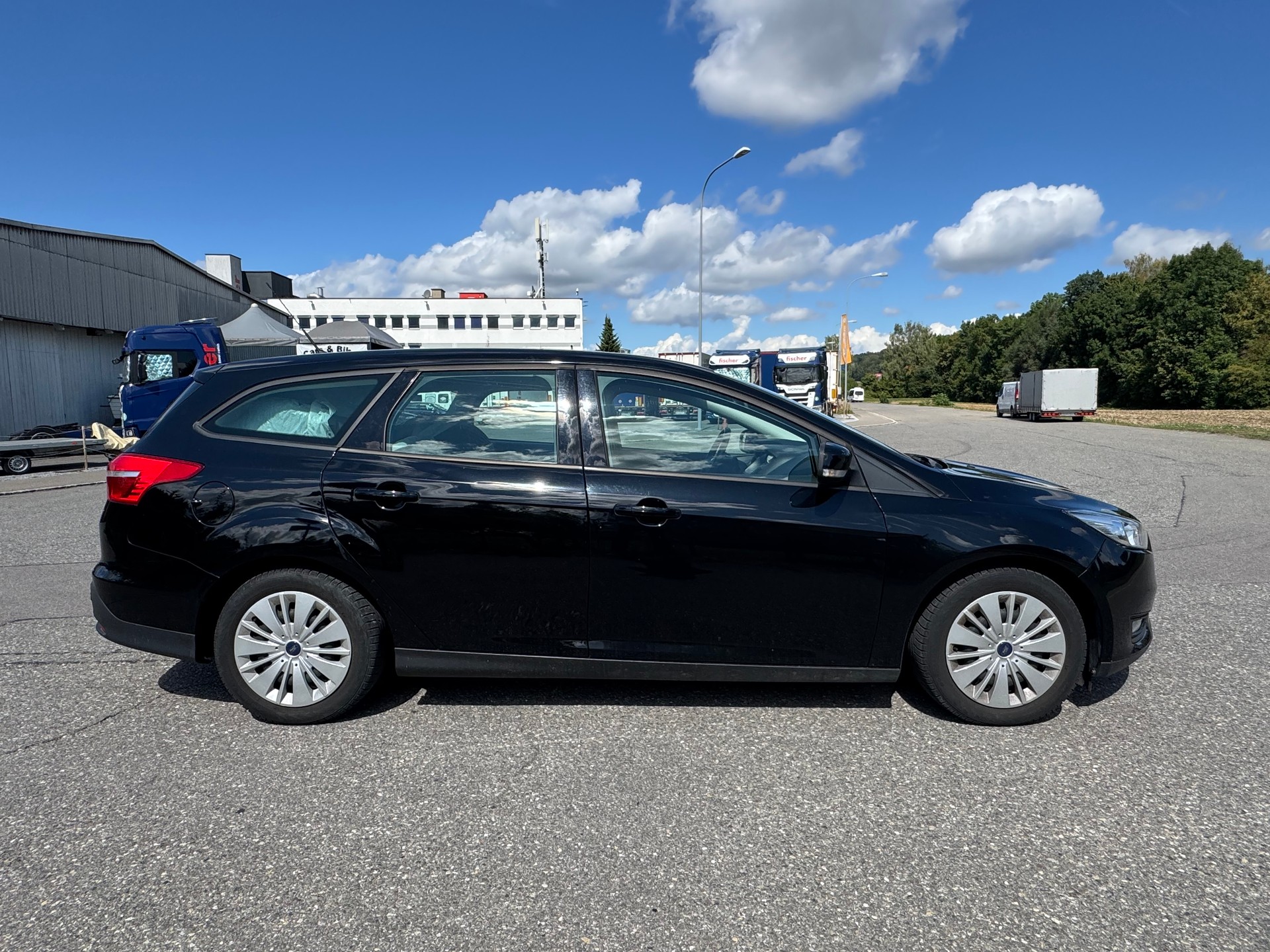 FORD Focus 1.0 SCTi Freetech Automatic-image-8