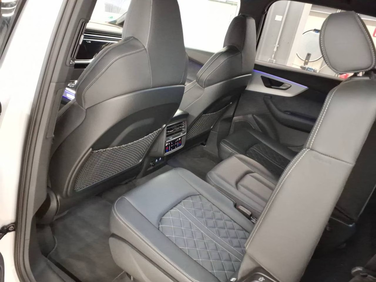 AUDI Q7 SUV TFSI qu.250 kW S line*7-Plätzer,S-Sportsitze-Rautensteppung,5-Jahre Werksgarantie,Np.145'190.-*-image-9