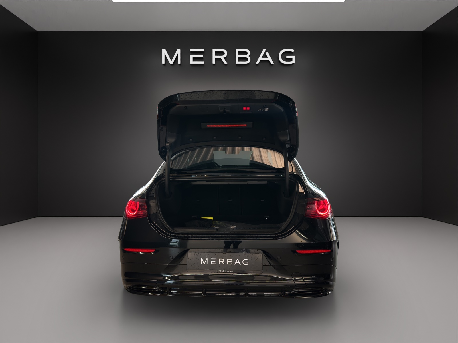 MERCEDES-BENZ CLA 200 8G-DCT 4Matic-image-6