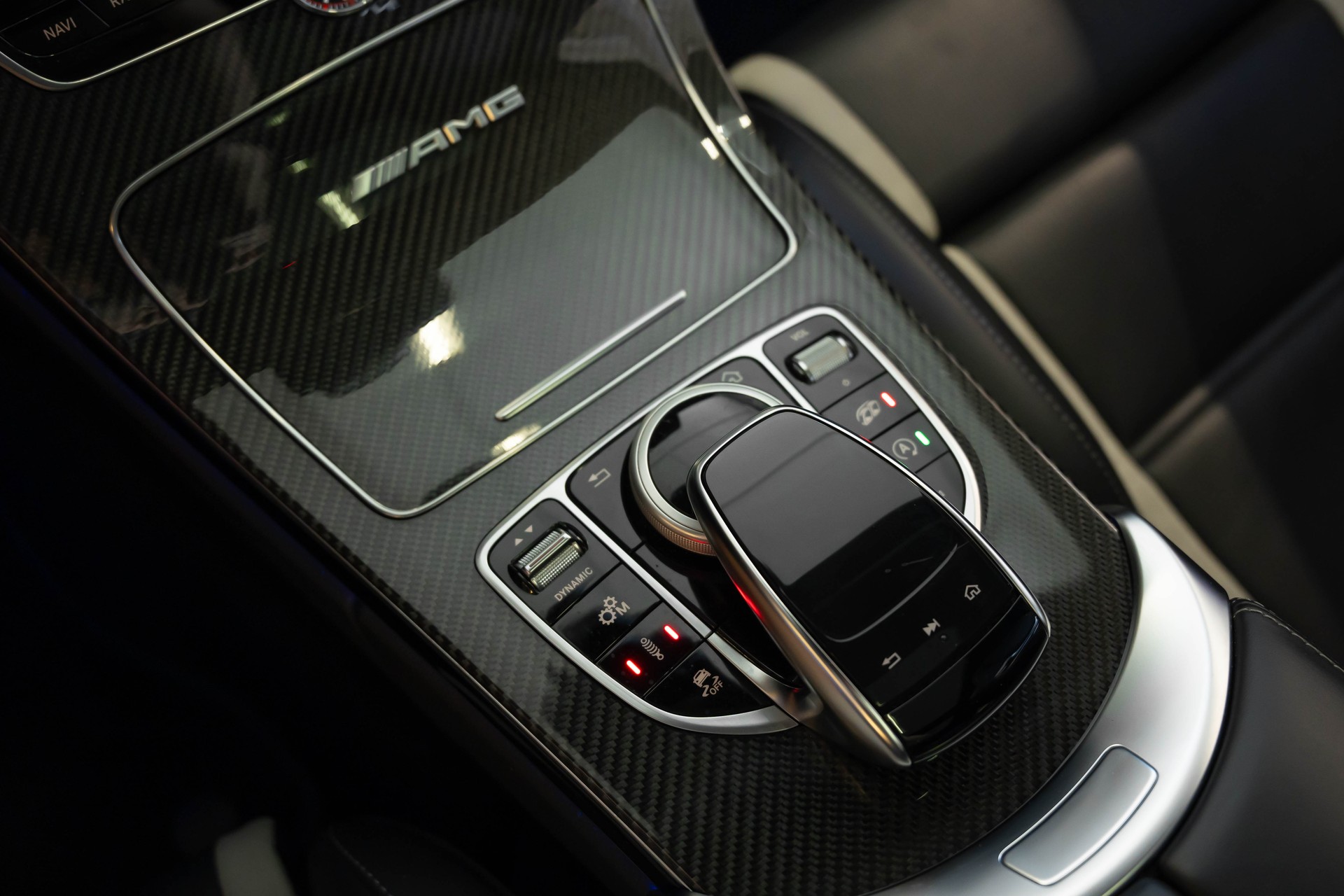 MERCEDES-BENZ C 63 S AMG-image-38