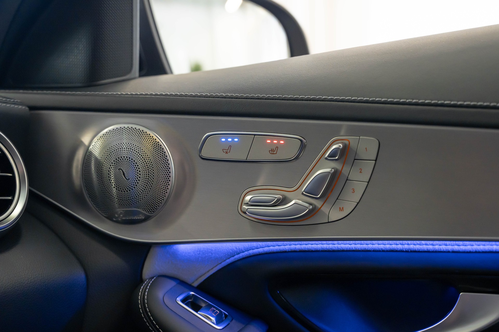 MERCEDES-BENZ C 63 S AMG-image-31