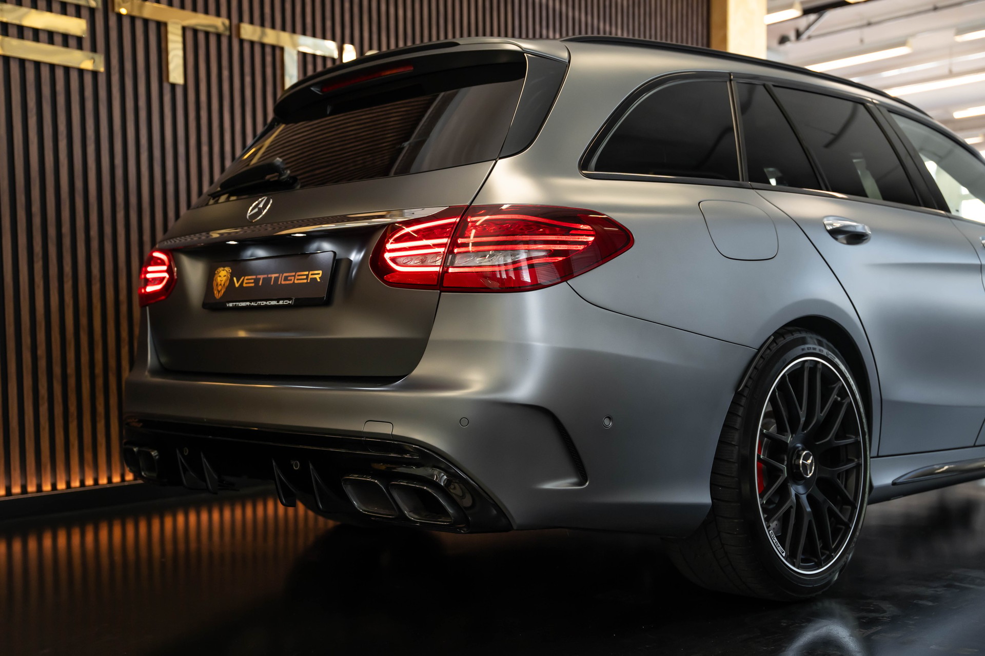 MERCEDES-BENZ C 63 S AMG-image-7