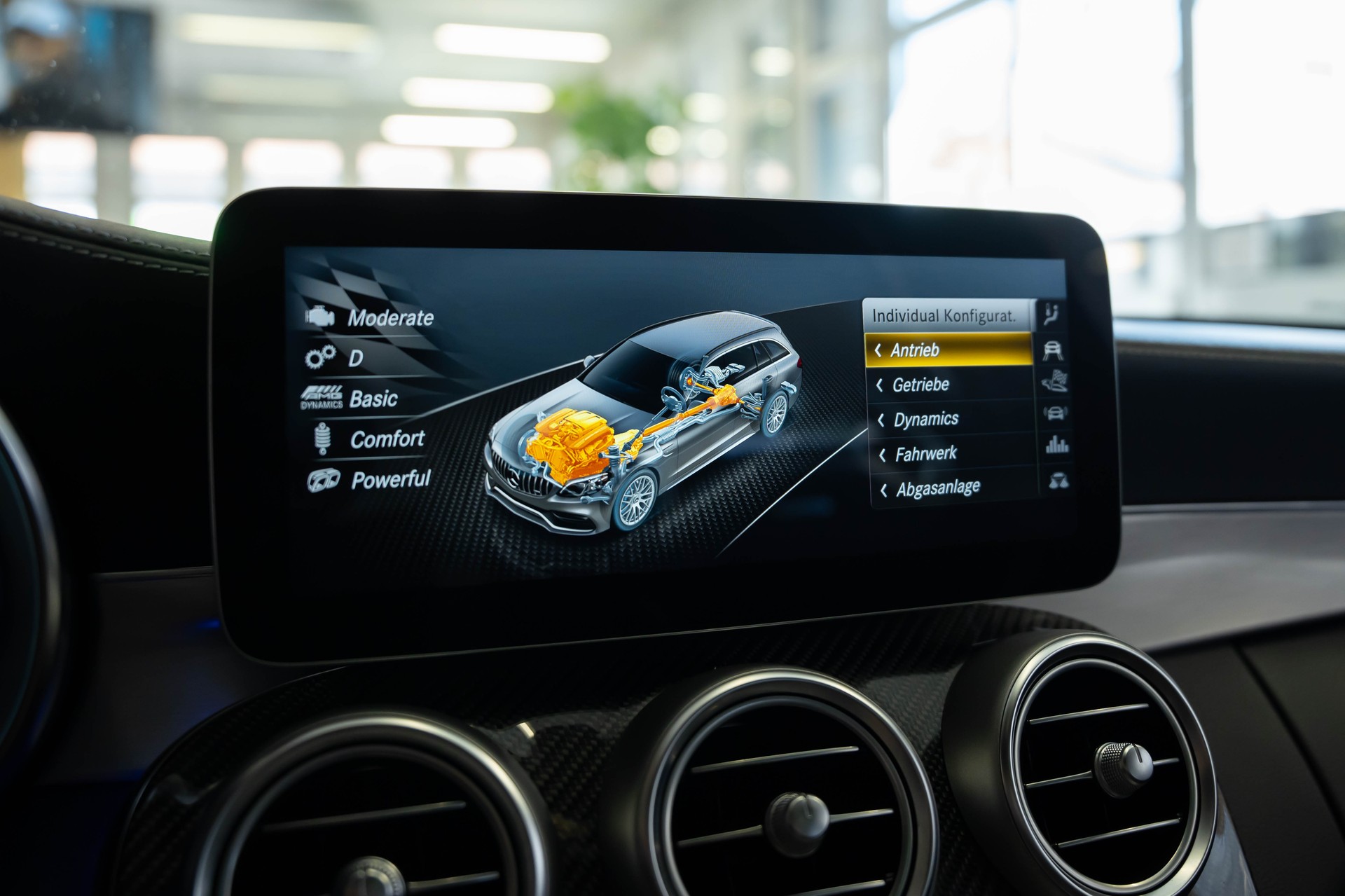 MERCEDES-BENZ C 63 S AMG-image-26
