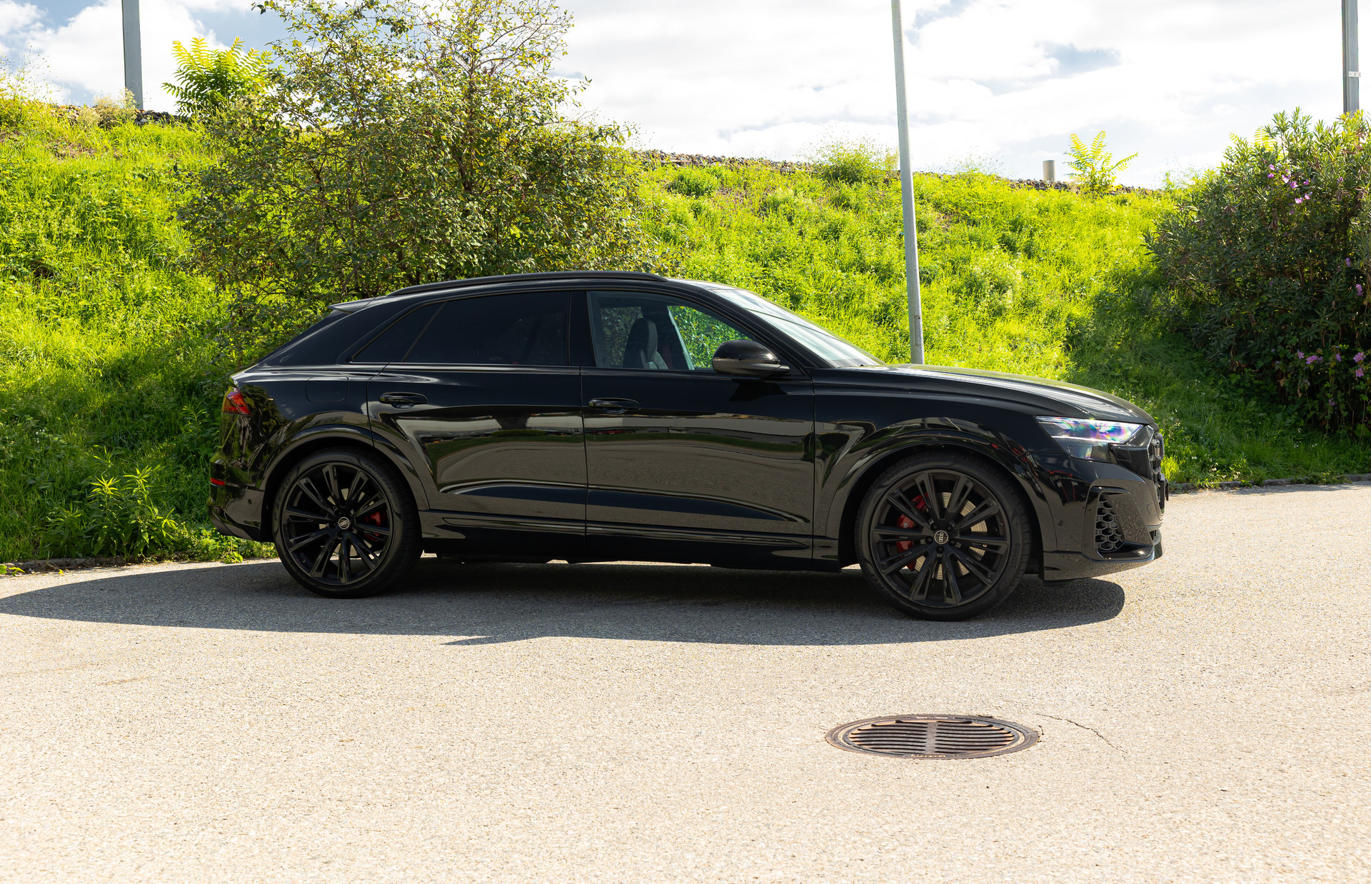 AUDI SQ8 SUV TFSI quattro tiptronic-image-2