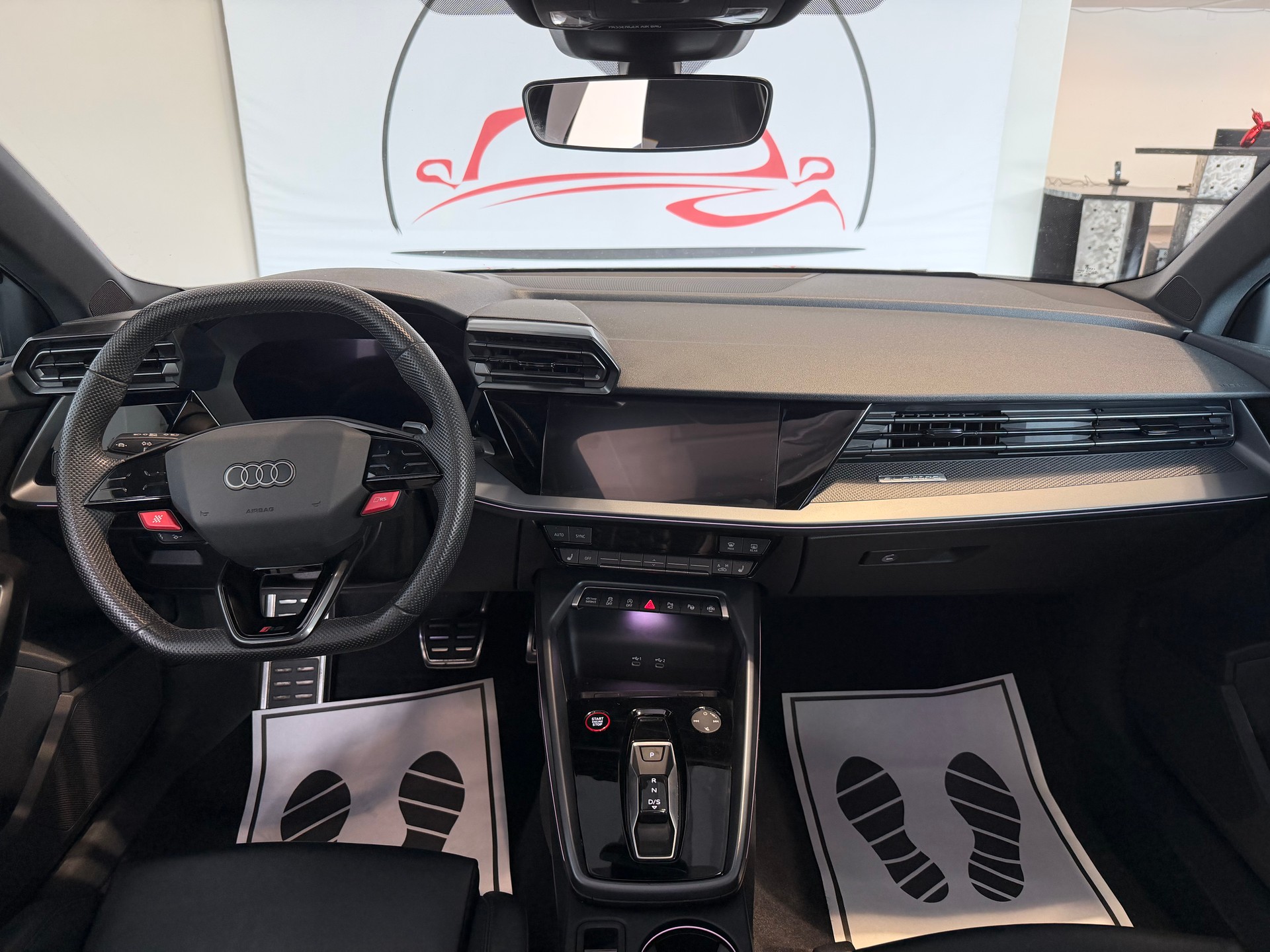 AUDI RS3 Sportback 2.5 TSI quattro S-tronic-image-11