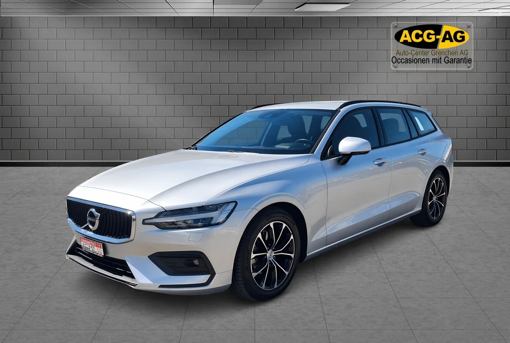 VOLVO V60 D3 AWD Momentum Geartronic ** CH-Fahrzeug mit Gratis Service Paket 150000 km oder 10 Jahre **-image-2