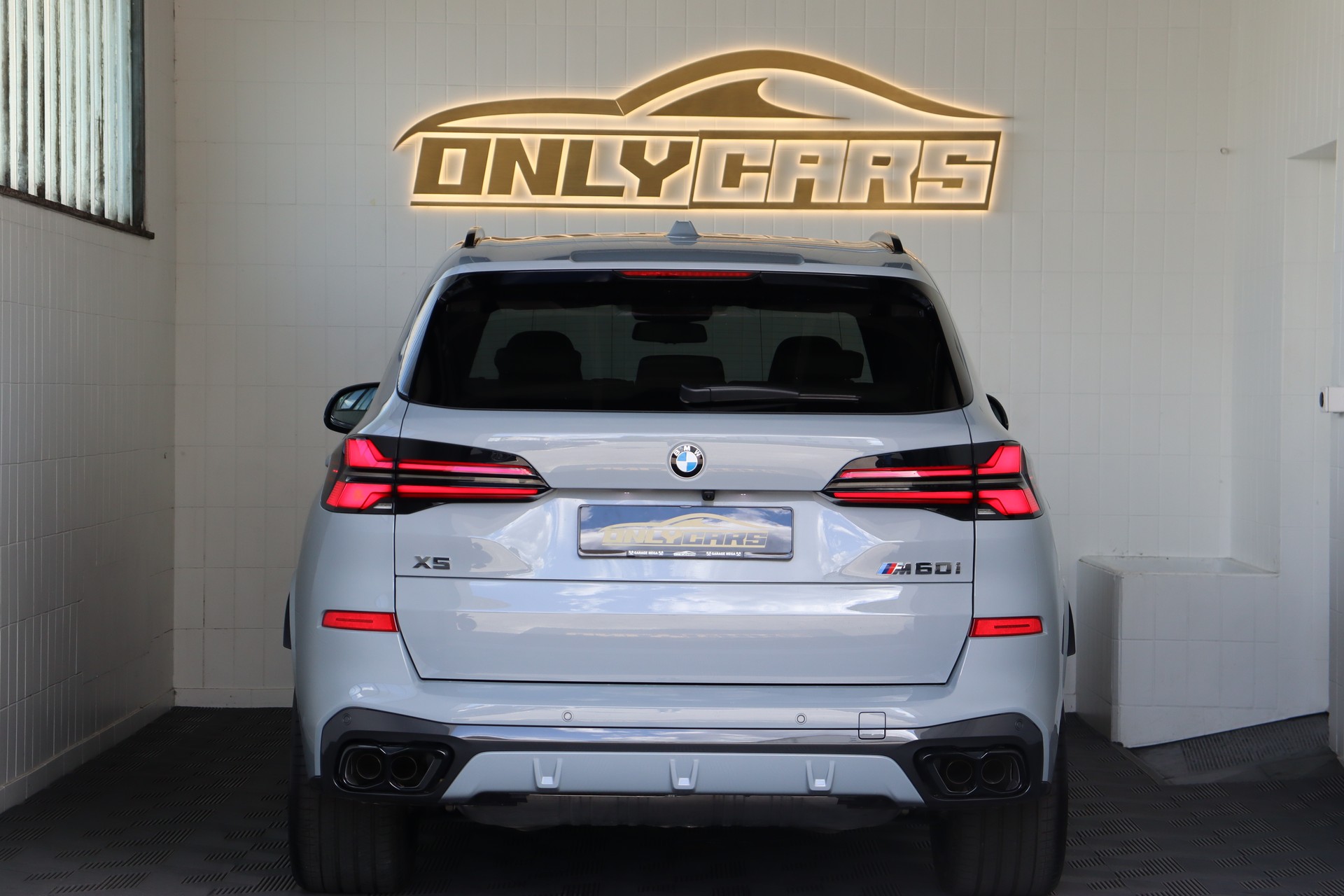 BMW X5 xDrive 48V M60i M Sport Pro Steptronic-image-8