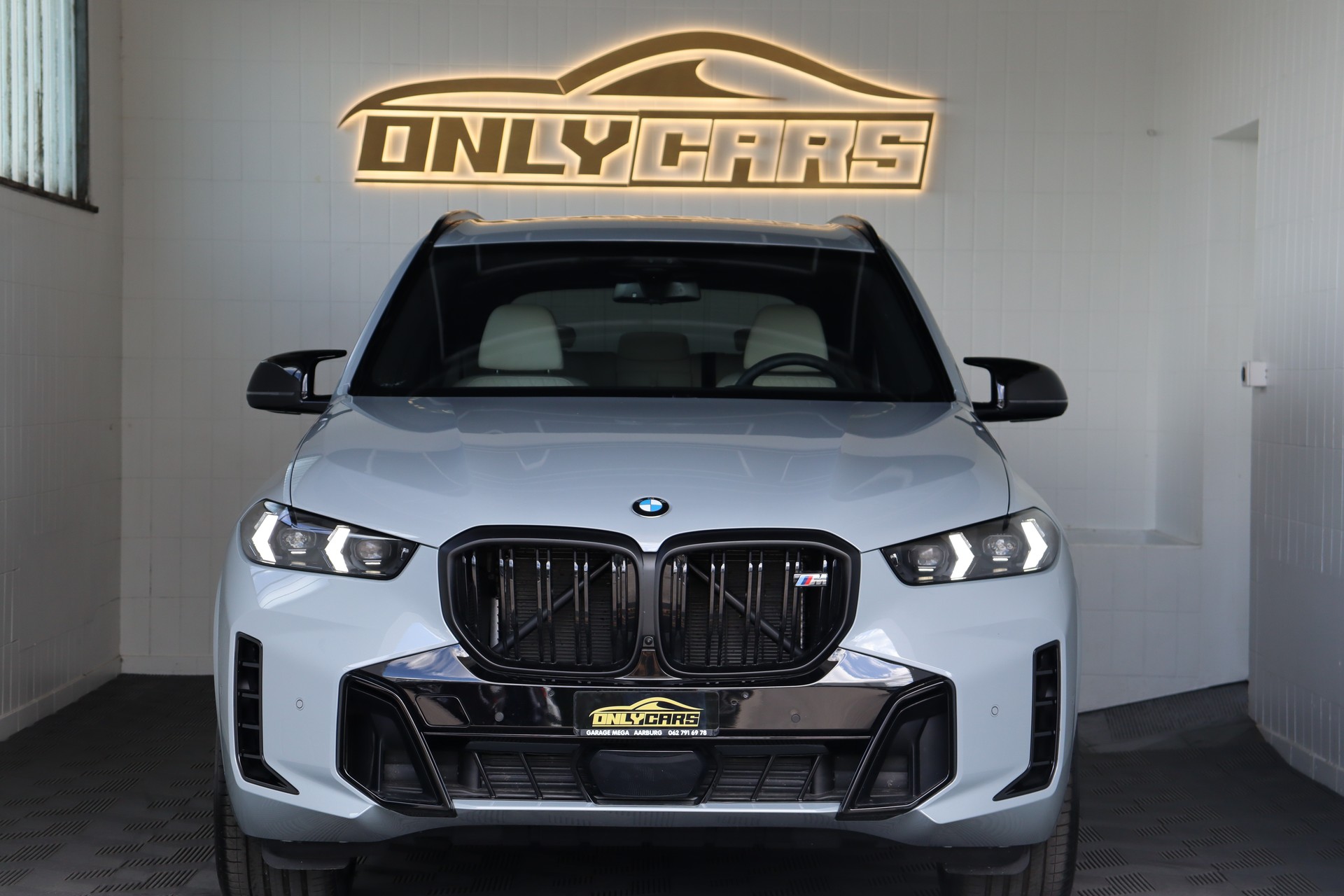 BMW X5 xDrive 48V M60i M Sport Pro Steptronic-showroom-element-3