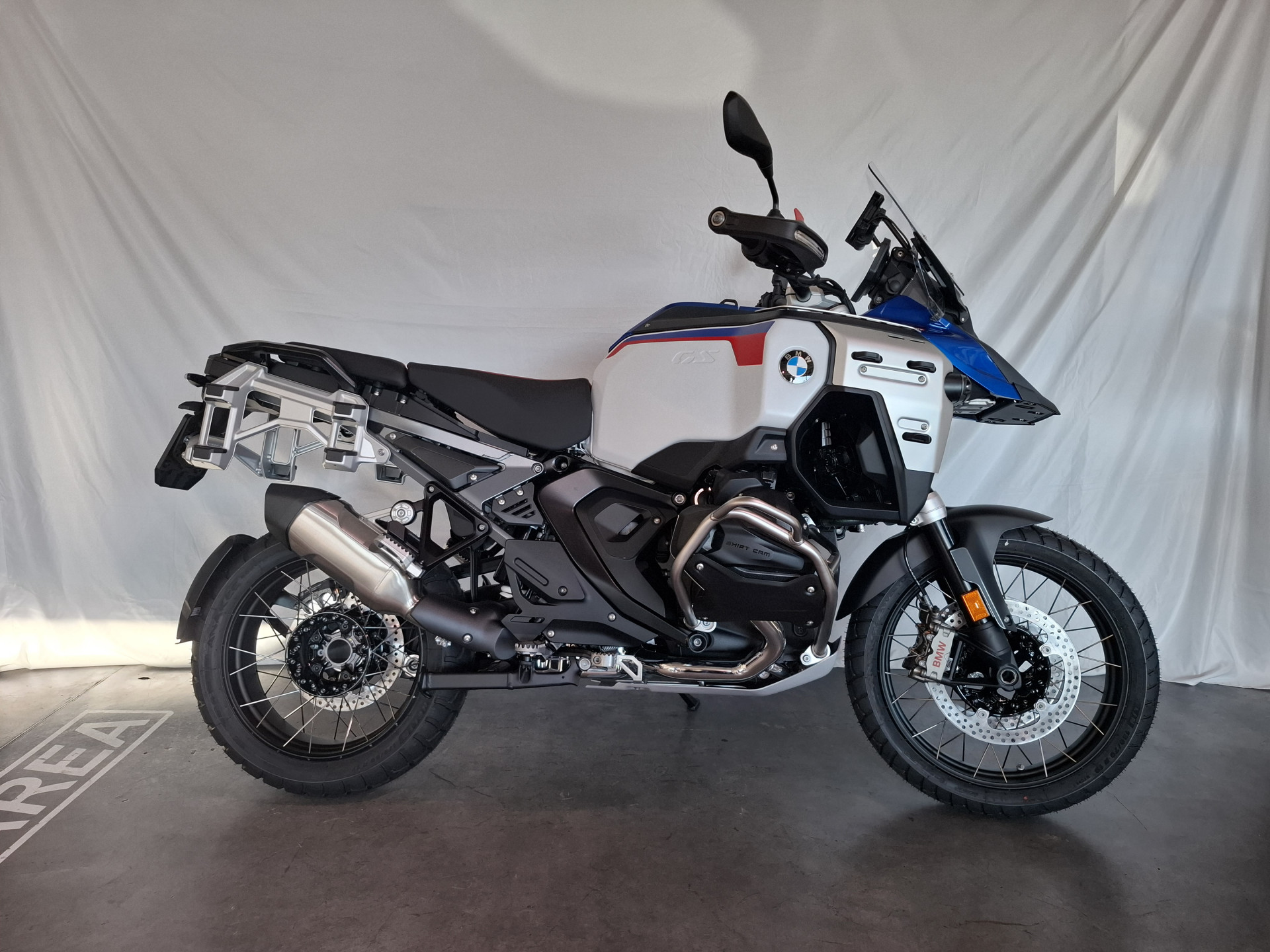 BMW R 1300 GS Adventure-showroom-element-2
