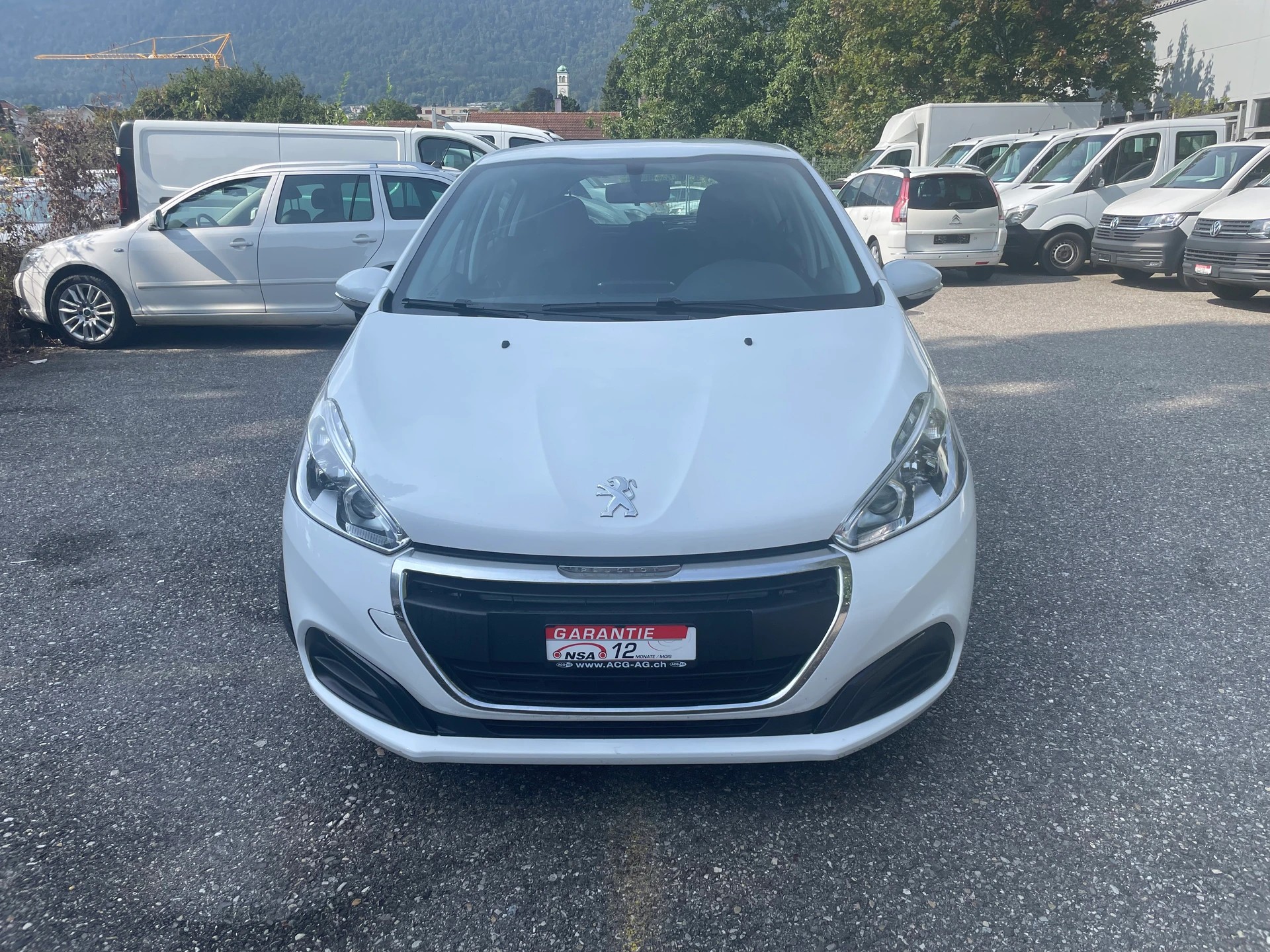 PEUGEOT 208 1.5 BlueHDi Active-image-1