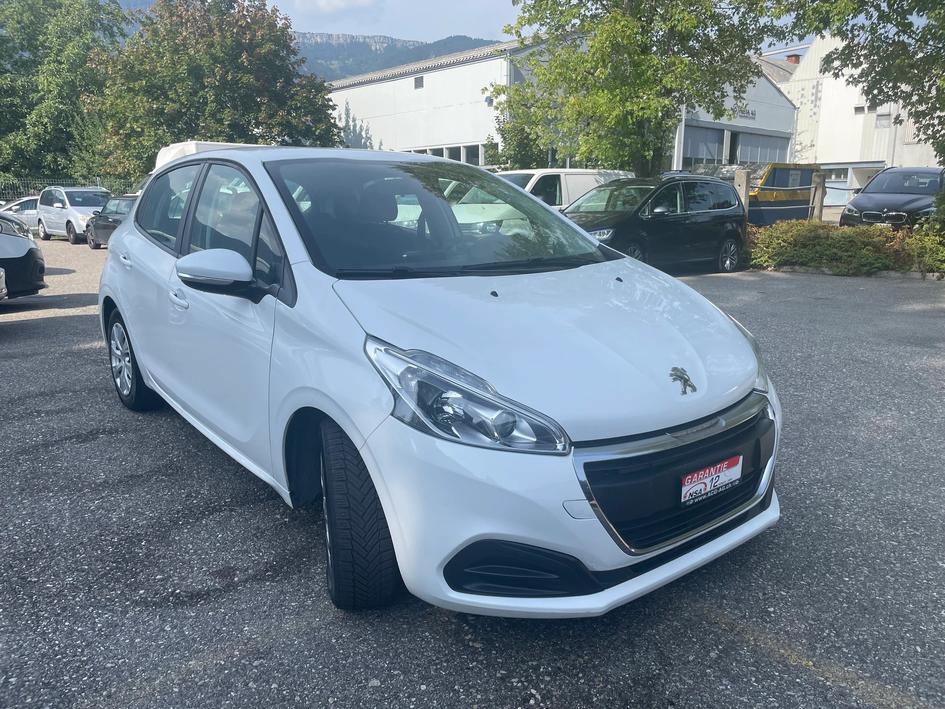 PEUGEOT 208 1.5 BlueHDi Active-image-5
