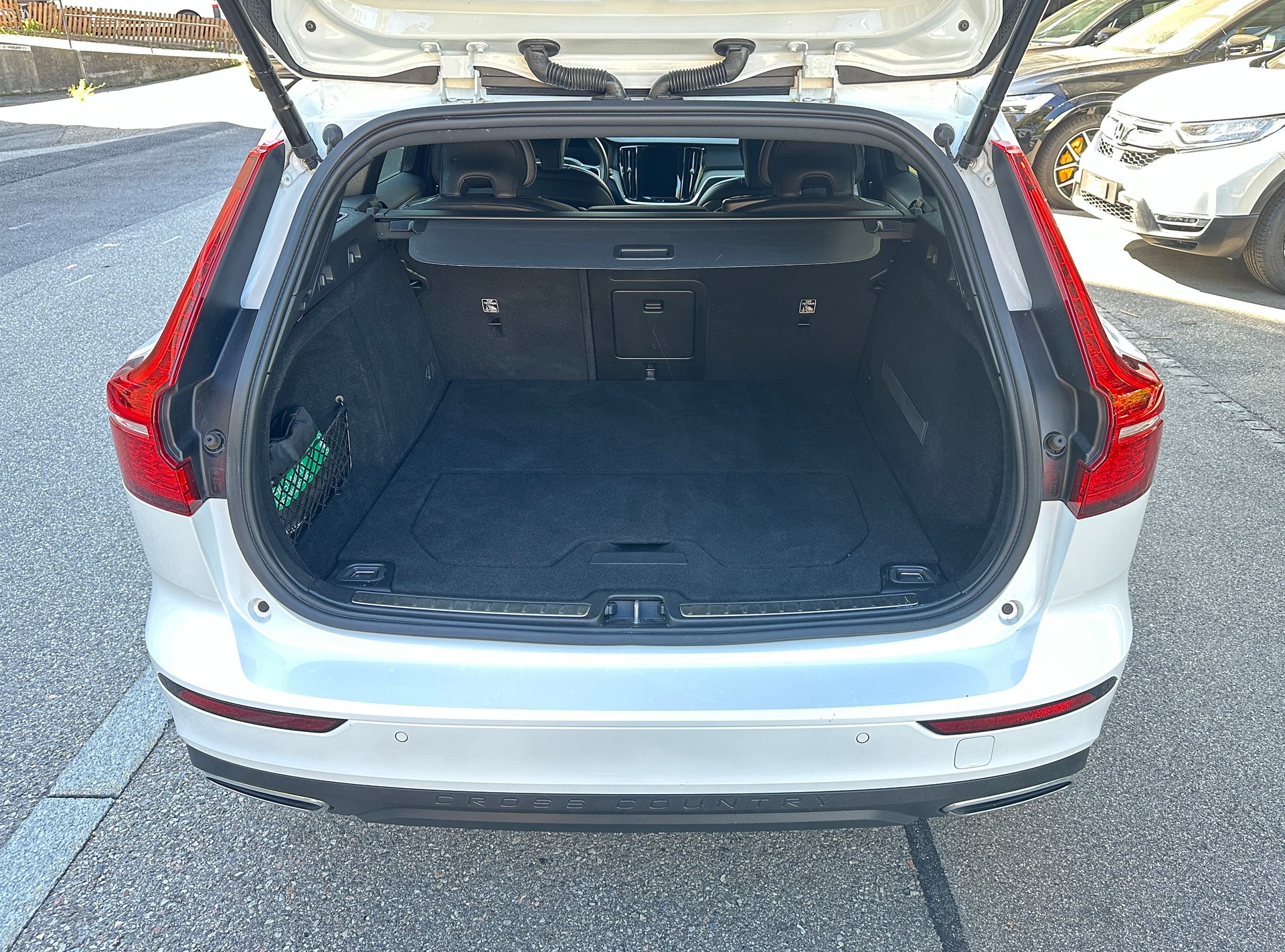 VOLVO V60 Cross Country T5 AWD Geartronic-image-13