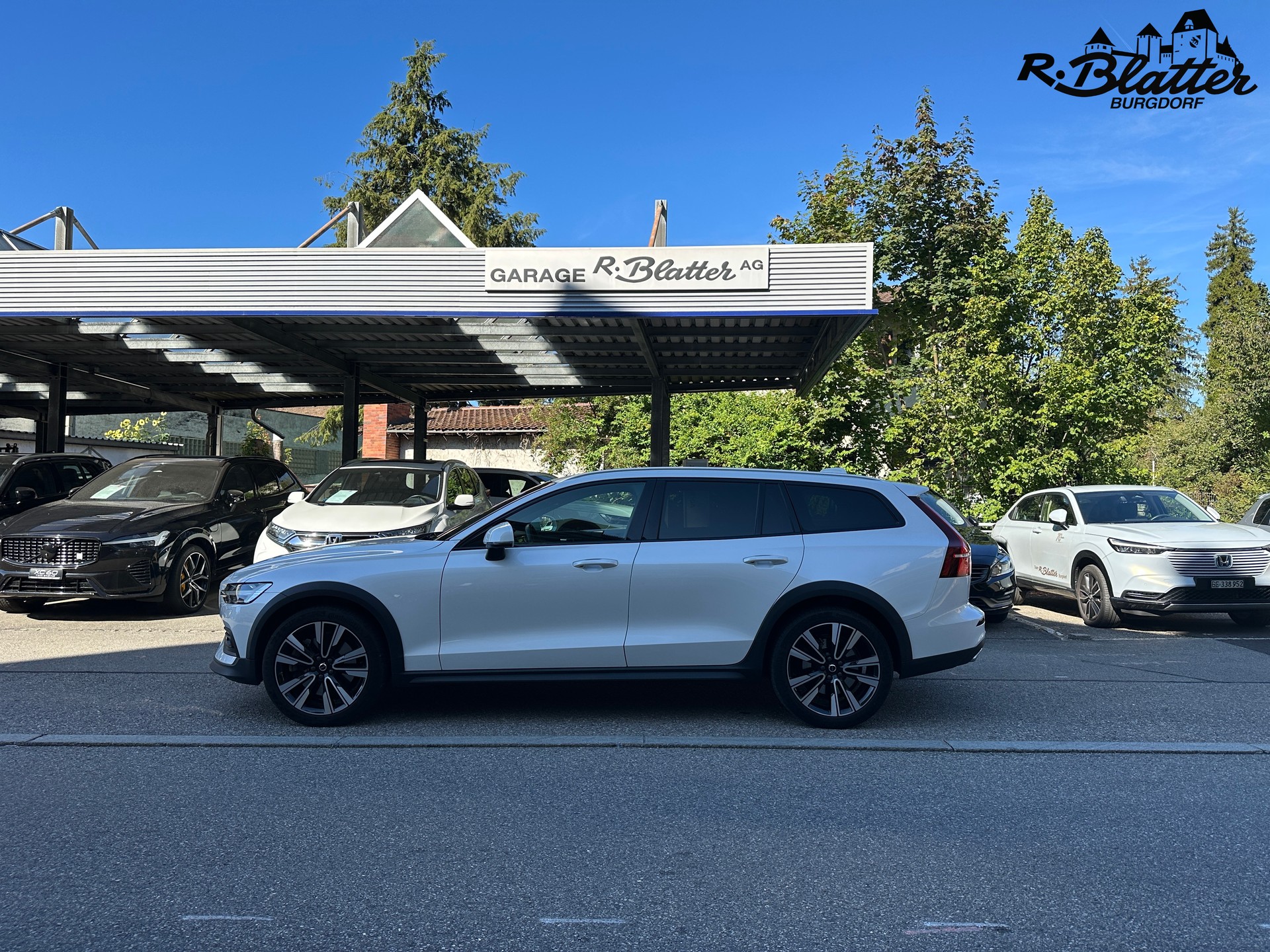 VOLVO V60 Cross Country T5 AWD Geartronic-showroom-element-2