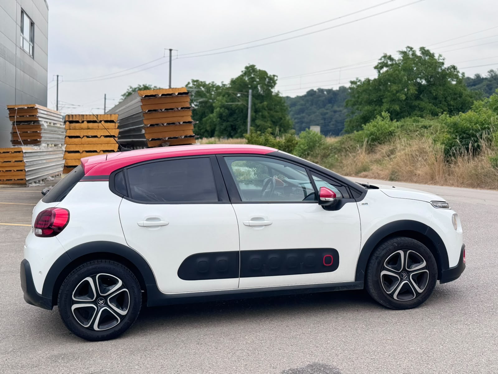 CITROEN Citroën C3 Shine 1.2, 110 PS - Roué été et hiver - Automatique --image-8