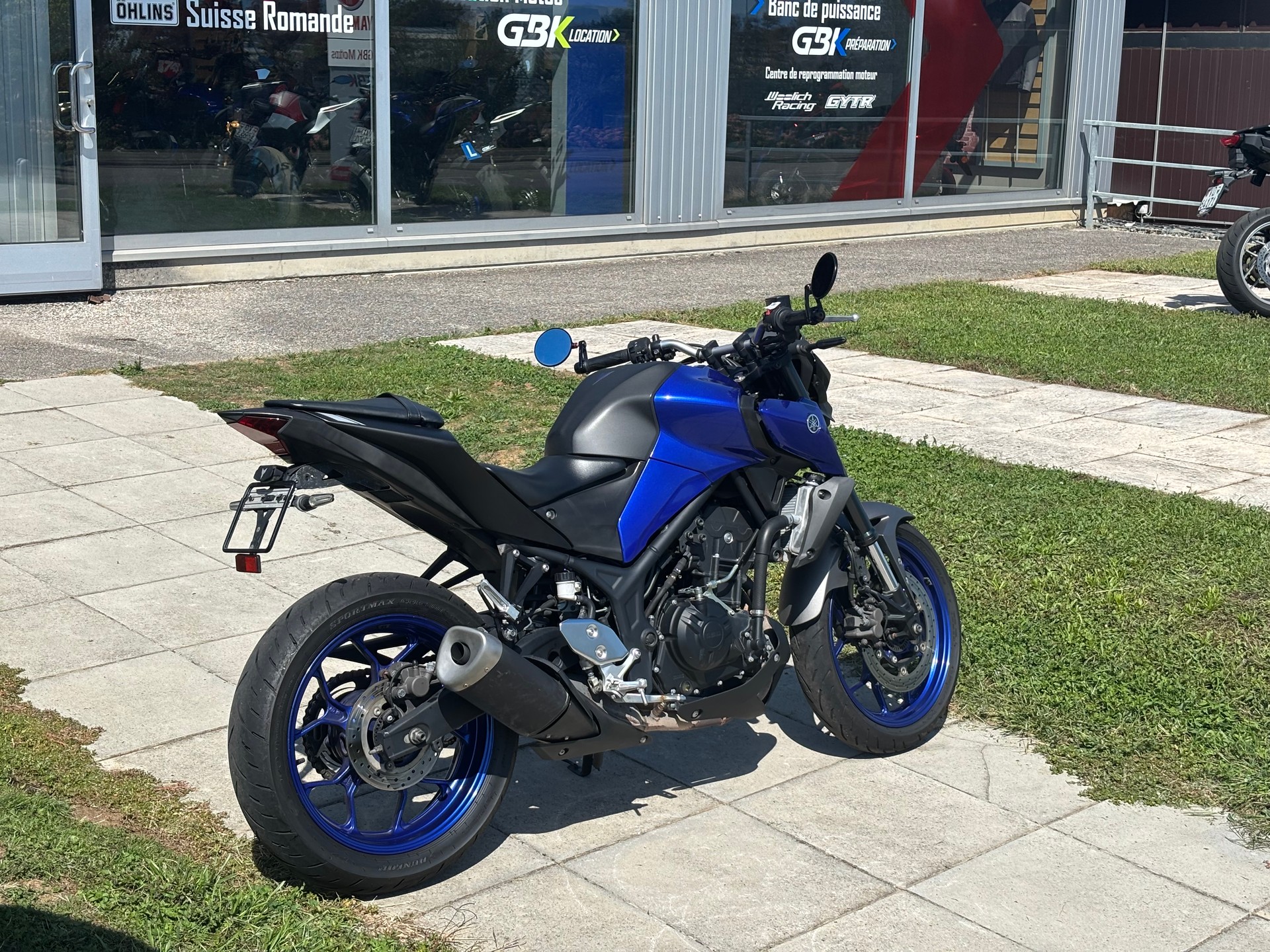 YAMAHA MT-03 ABS-showroom-element-1