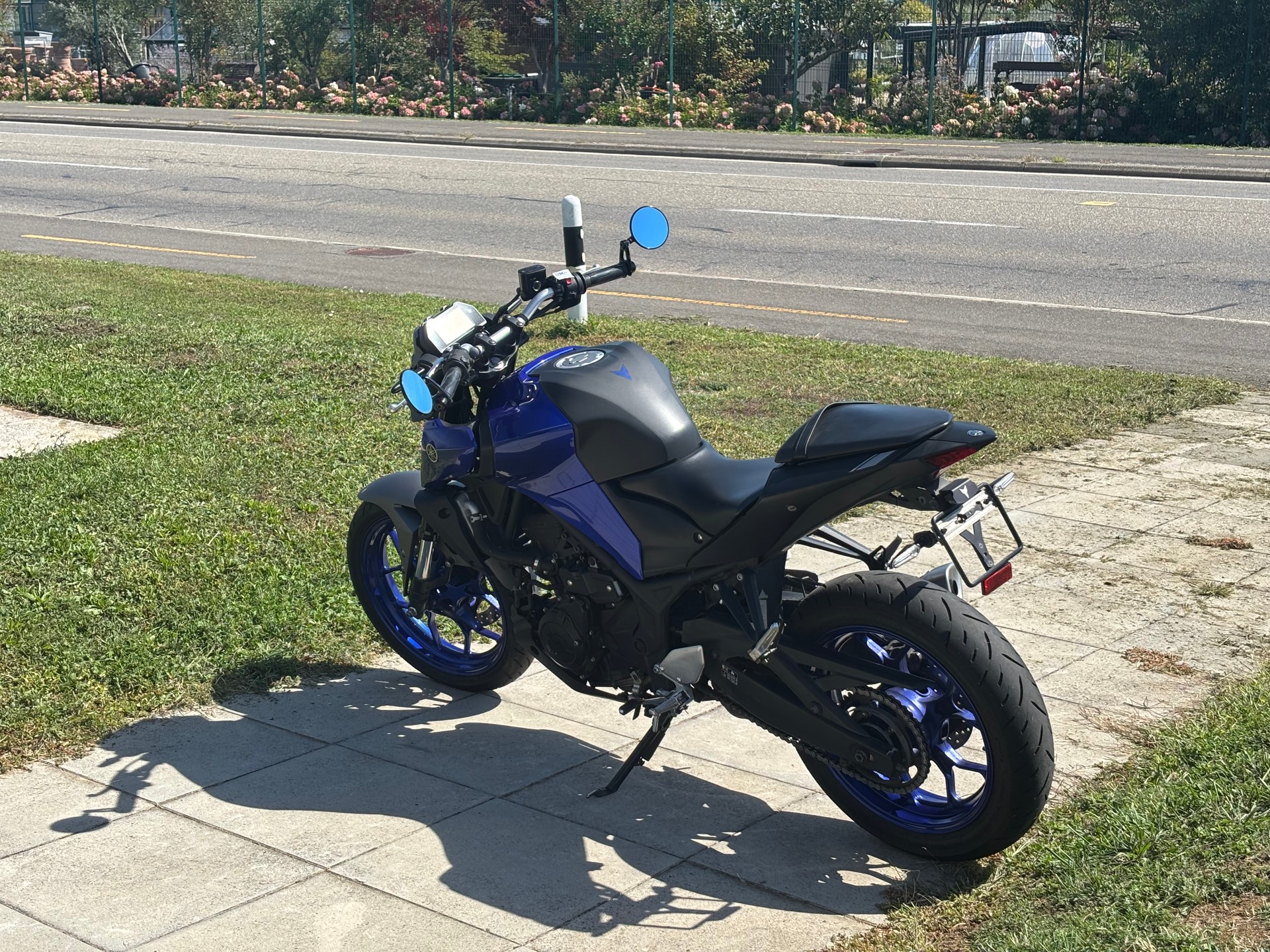 YAMAHA MT-03 ABS-showroom-element-2