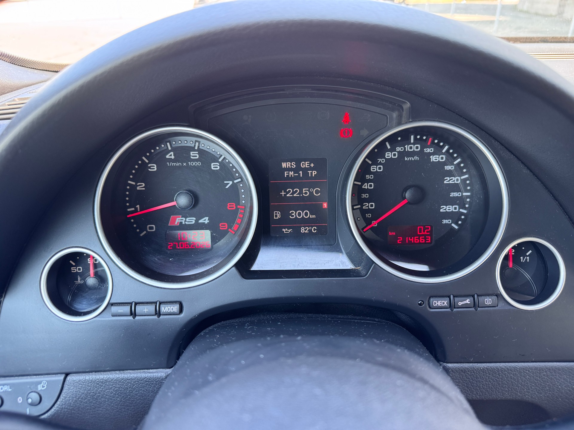 AUDI RS4 Cabriolet 4.2 V8 quattro-image-5