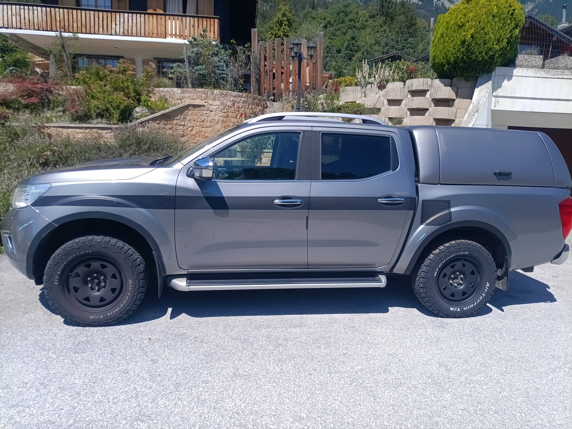 NISSAN 2.3 dCi Double Cab Acenta-image-1