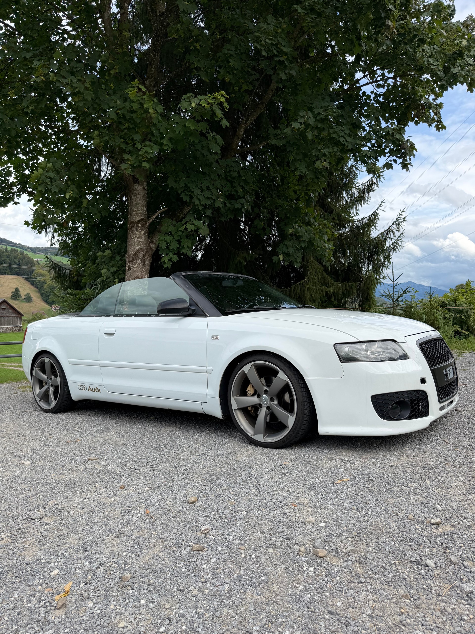 AUDI 2.4 V6 170-image-1