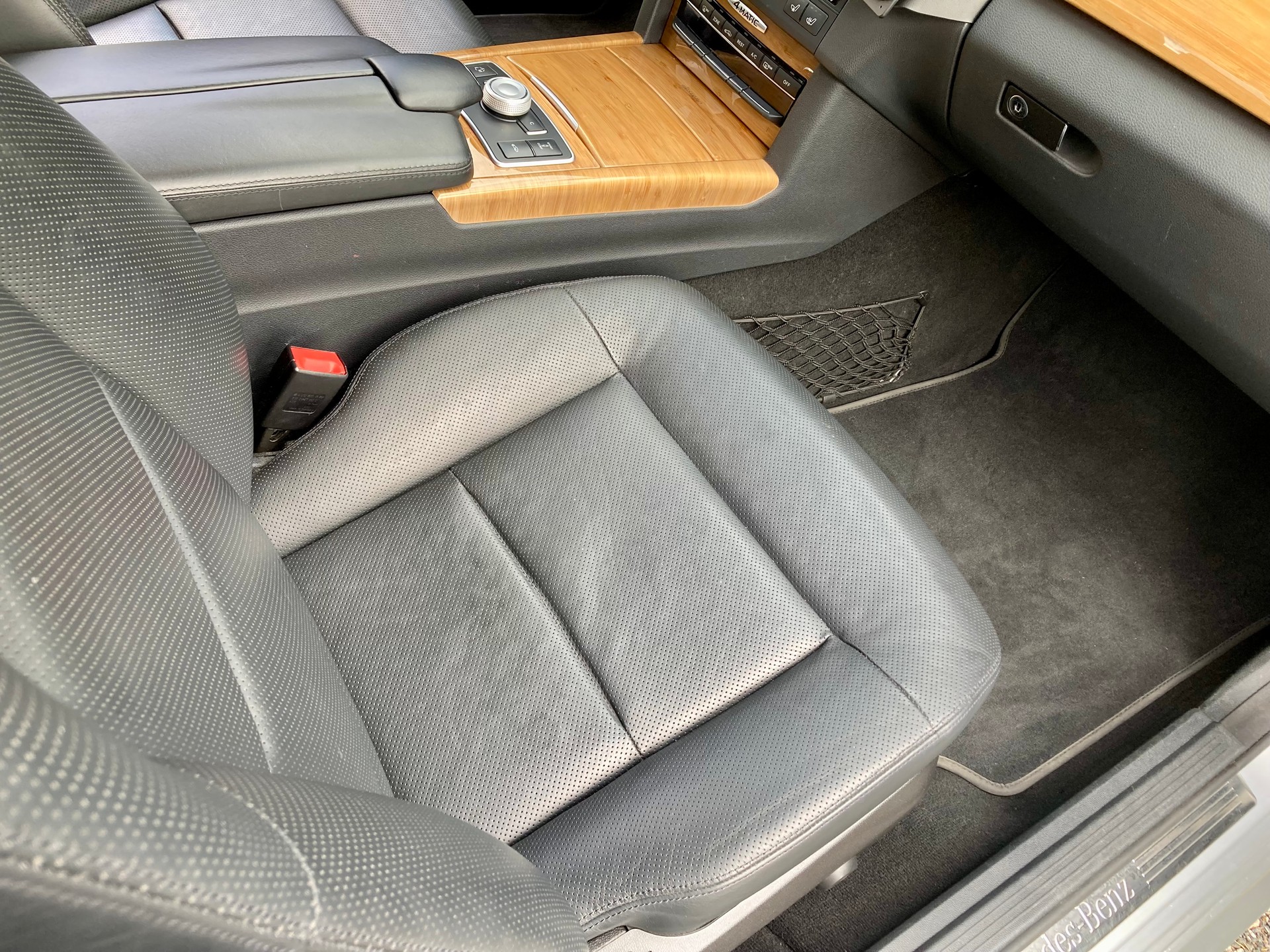 MERCEDES-BENZ E 500 V8 BlueEF Eleg. 4matic-image-5