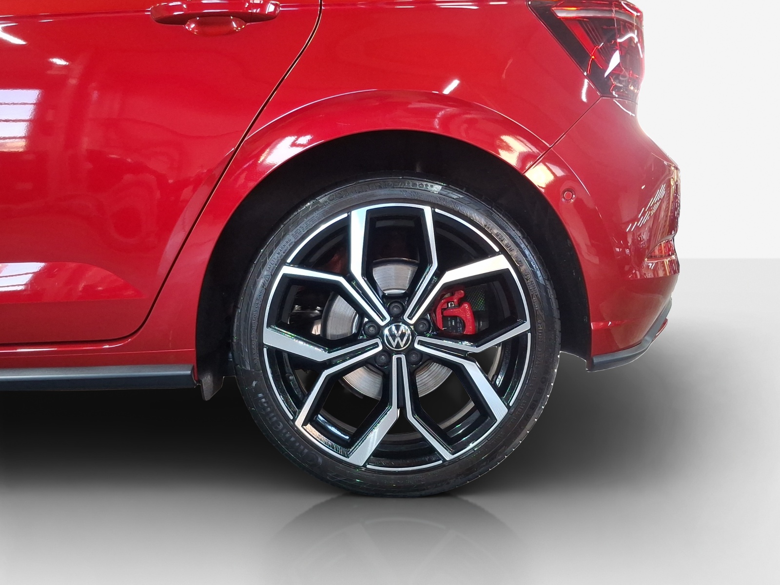 VW Polo 2.0 TSI GTI 75 Edition DSG-image-13