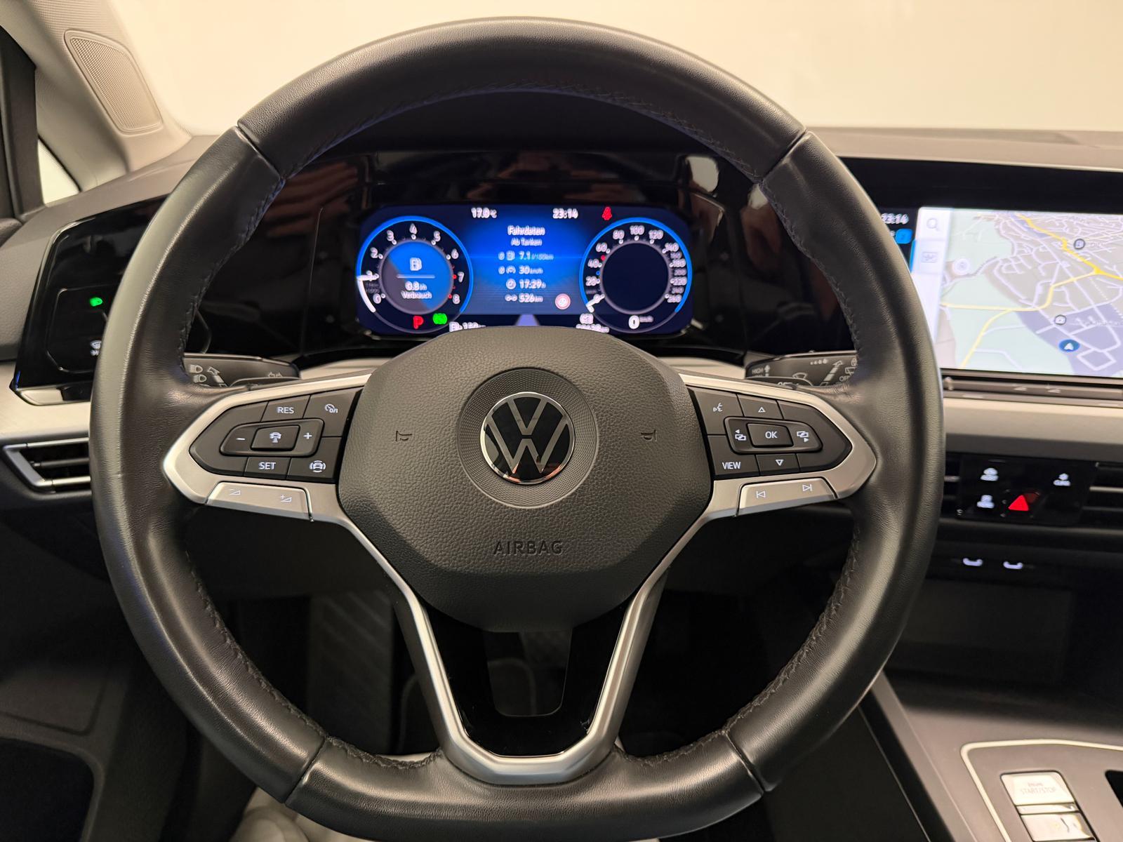 VW Golf VIII 1.5 eTSI Life DSG-image-15