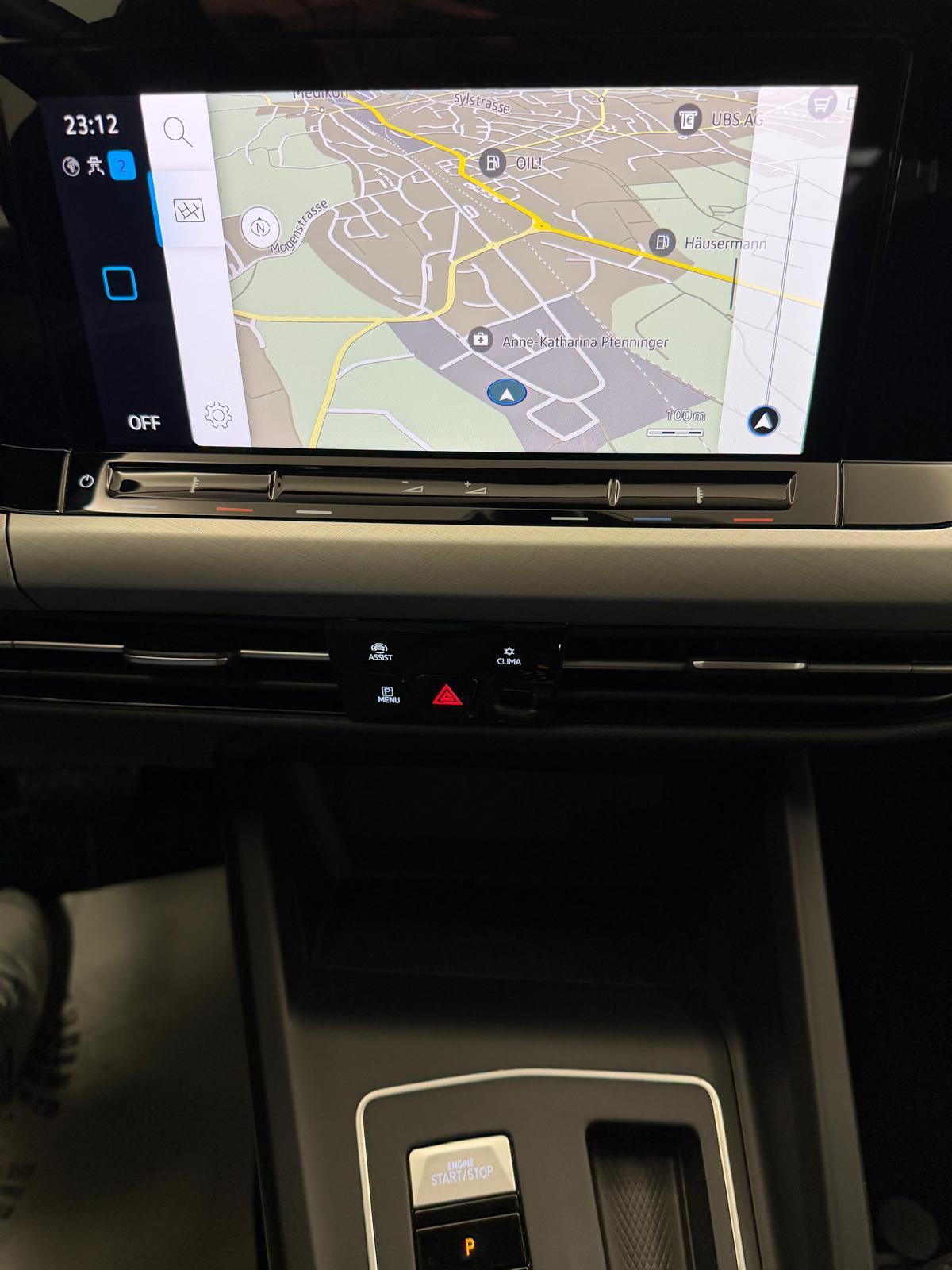 VW Golf VIII 1.5 eTSI Life DSG-image-19