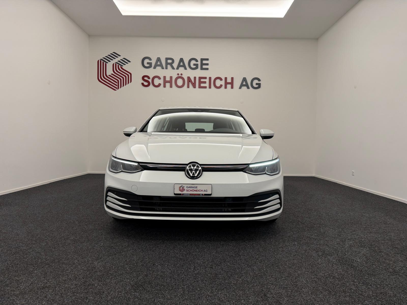 VW Golf VIII 1.5 eTSI Life DSG-image-1