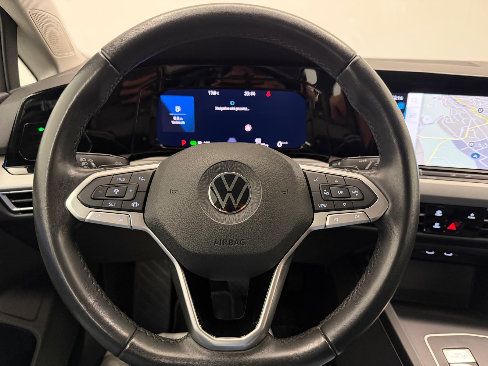 VW Golf VIII 1.5 eTSI Life DSG-image-16