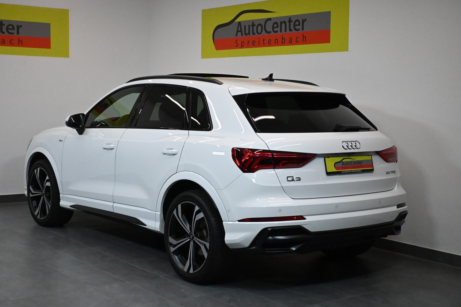 AUDI Q3 35 TFSI S line Attraction S-tronic-image-15