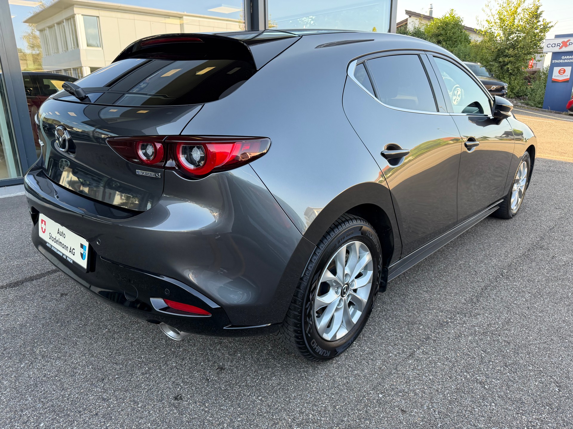 MAZDA 3 Hatchback SKYACTIV-X M Hybrid 186 Homura Automat-image-2