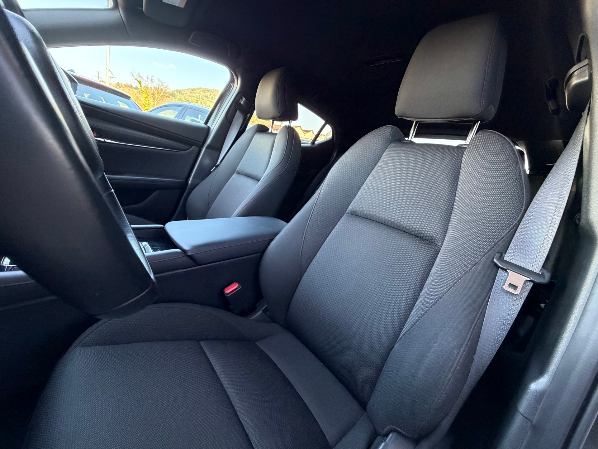 MAZDA 3 Hatchback SKYACTIV-X M Hybrid 186 Homura Automat-image-11